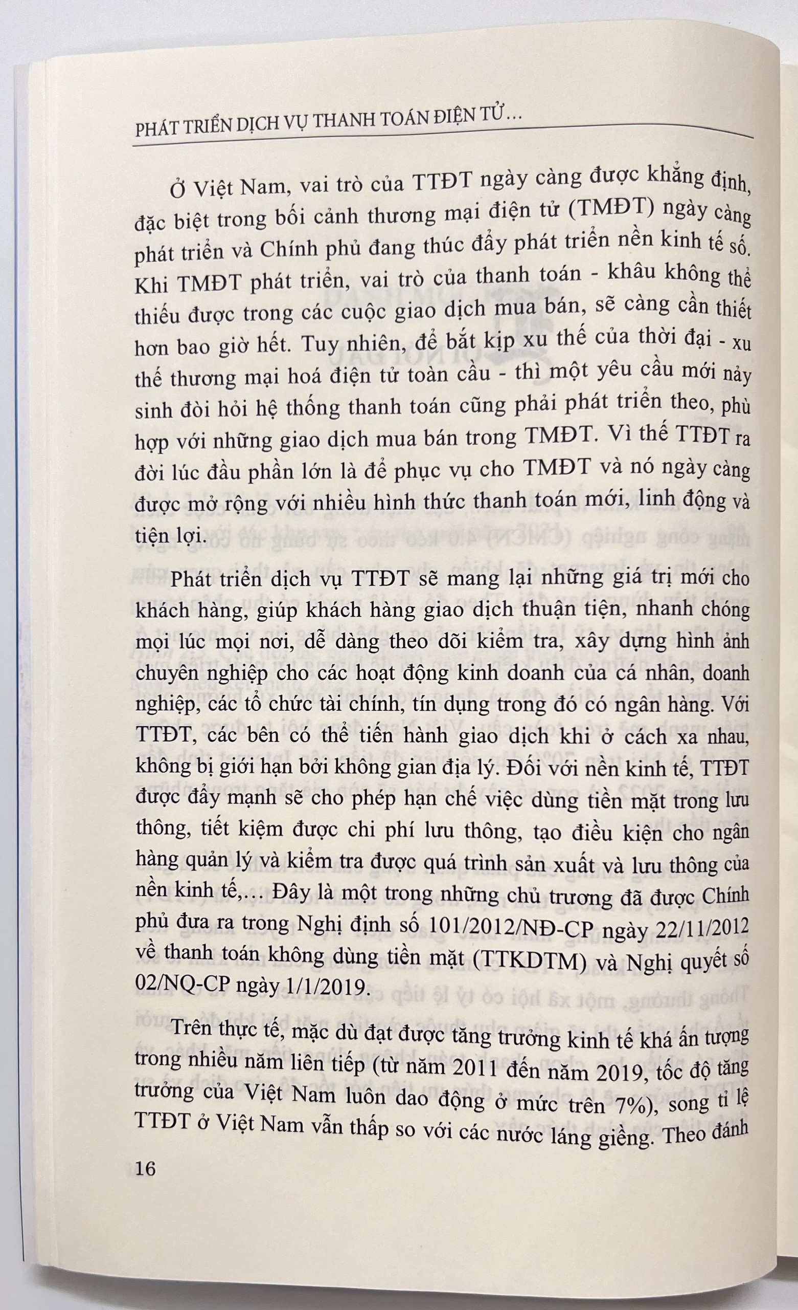 Sách - Phát Triển Dịch Vụ Thanh Toán Điện Tử Ở Việt Nam Trong Bối Cảnh Mới