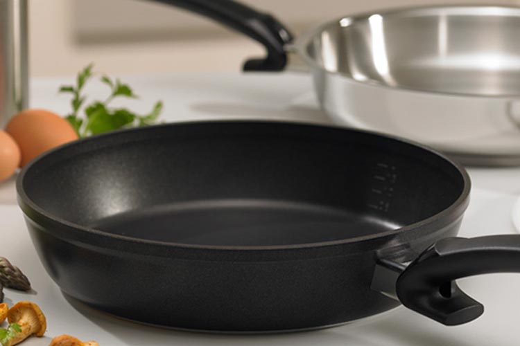 Chảo Chống Dính Fissler Alux Cao Cấp Loại (20cm) - Phân Phối Chính Hãng