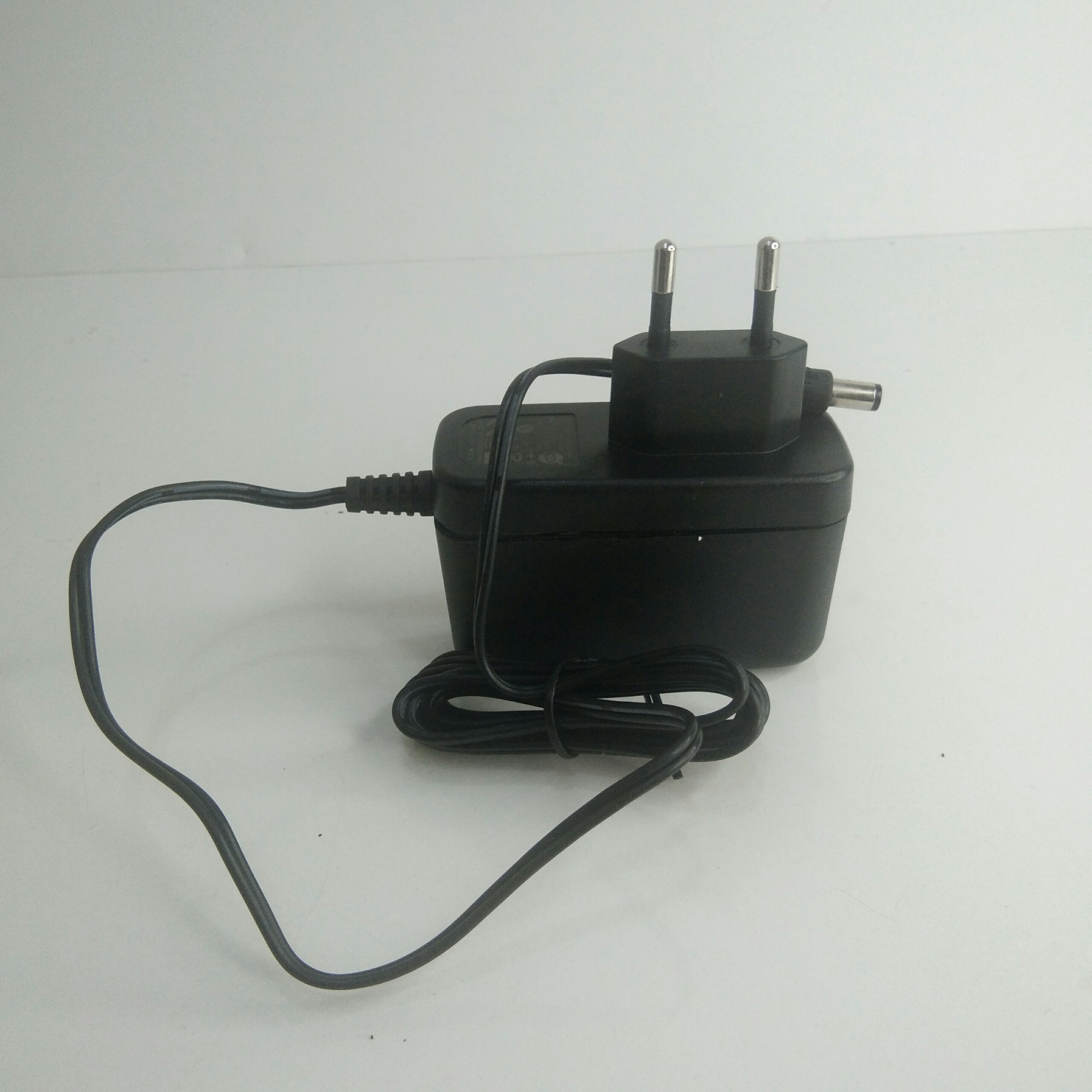 Nguồn 12v 1A