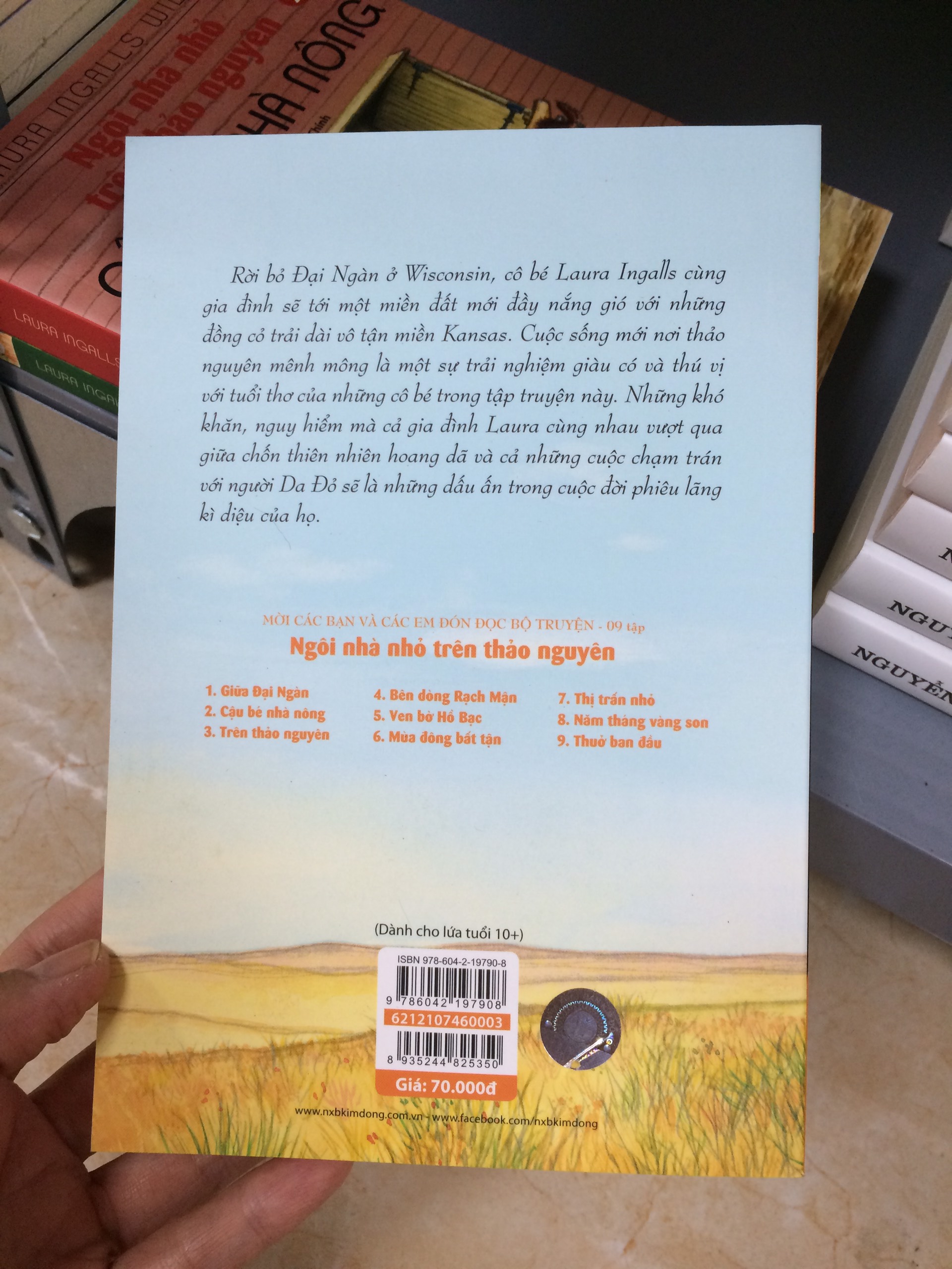 NGÔI NHÀ NHỎ TRÊN THẢO NGUYÊN - TẬP 3 - TRÊN THẢO NGUYÊN