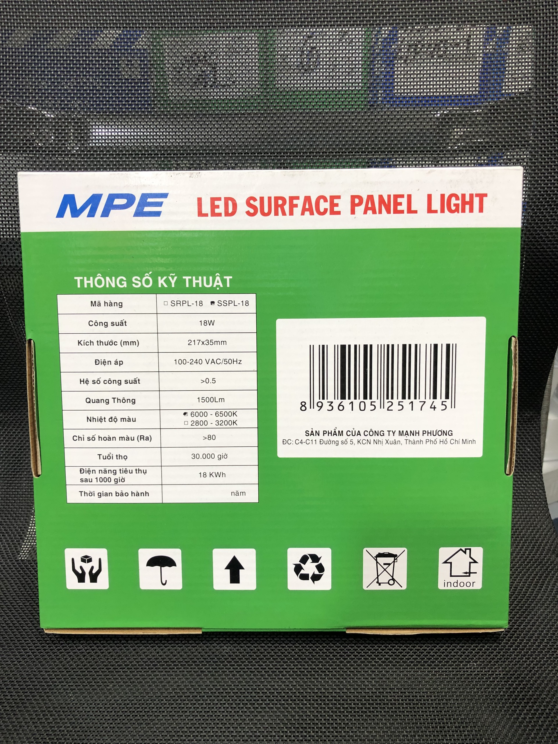 Đèn led panel ốp trần nổi vuông công suất 18W MPE (2 loại ánh sáng trắng và vàng)