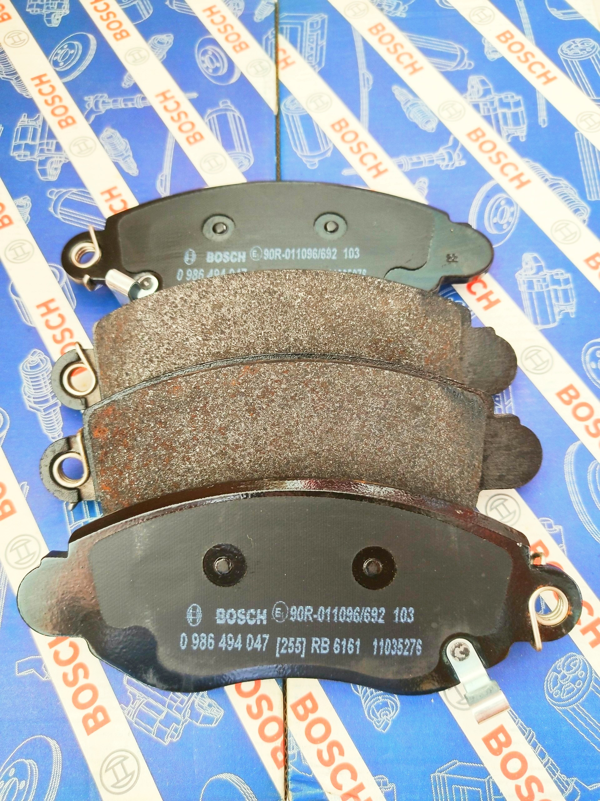 Bố Thắng Trước Ford Transit - Bosch BP 4047