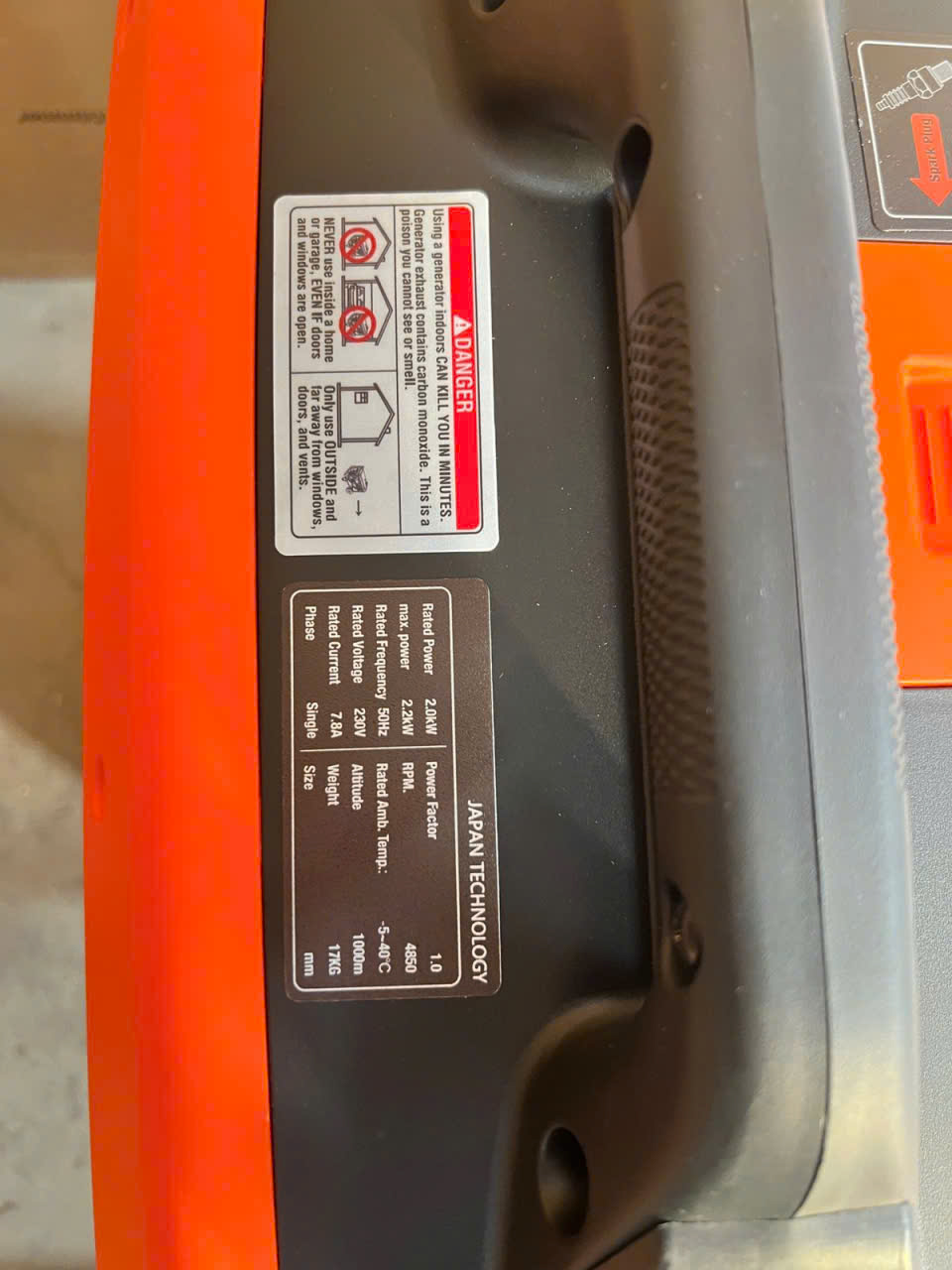 Máy Phát Điện inverter Toshi 2200W Tiết Kiệm Điện Nổ Êm Máy Nhẹ Chạy Điều Hòa Phù Hợp Với Gia Đình - BH 12th