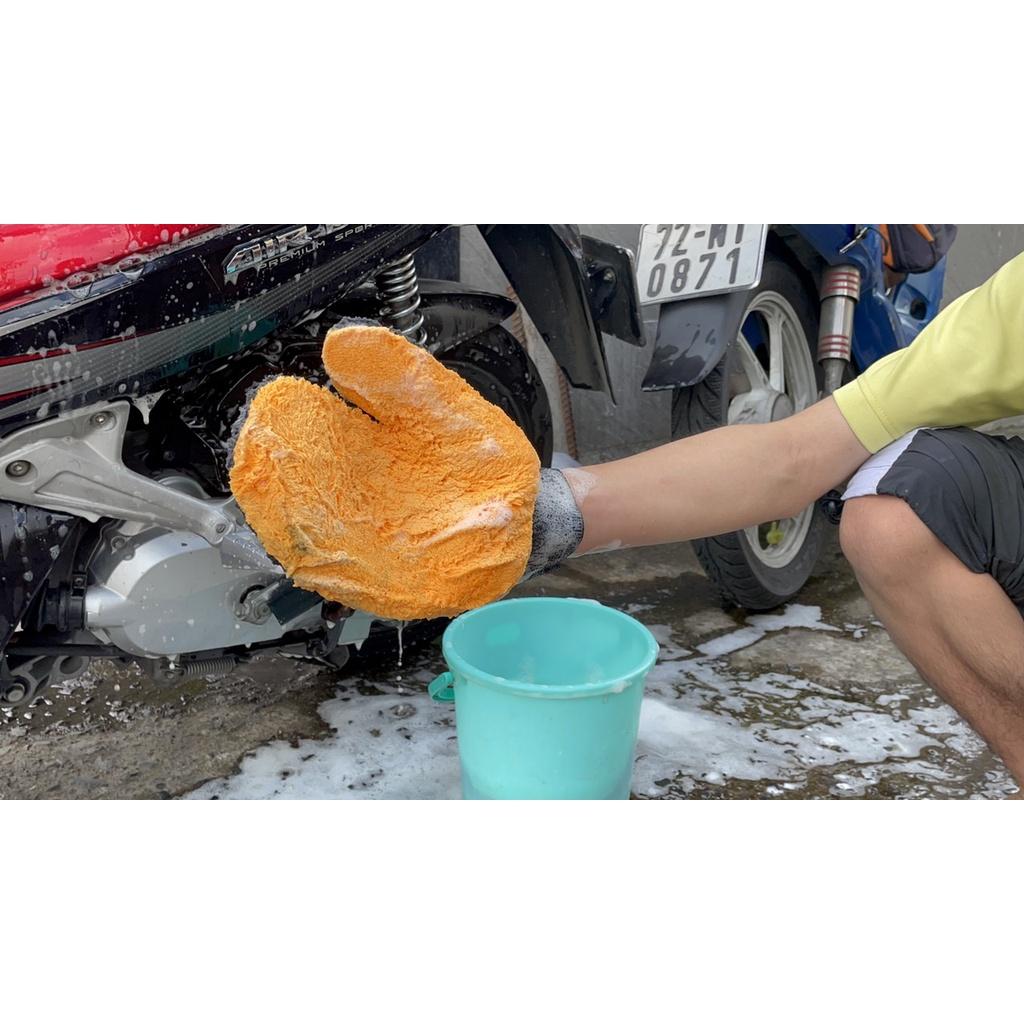 Găng Tay Rửa Xe Microfiber Xỏ Ngón Chuyên Dụng