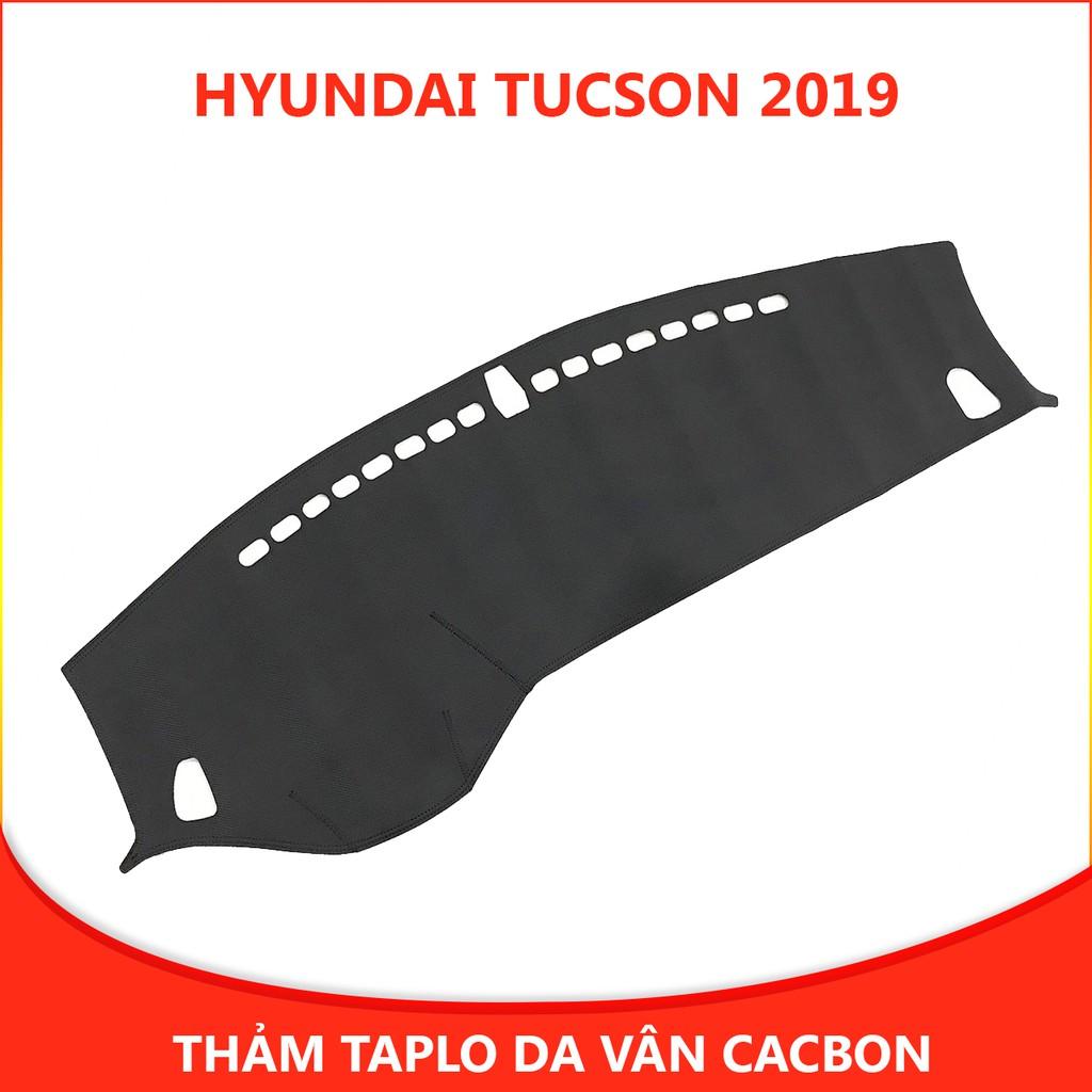 Thảm taplo ô tô Tucson 2019 - 2020 loại da vân cacbon chống nắng, chống nứt vỡ taplo, thảm taplo Hyundai Tucson 2019