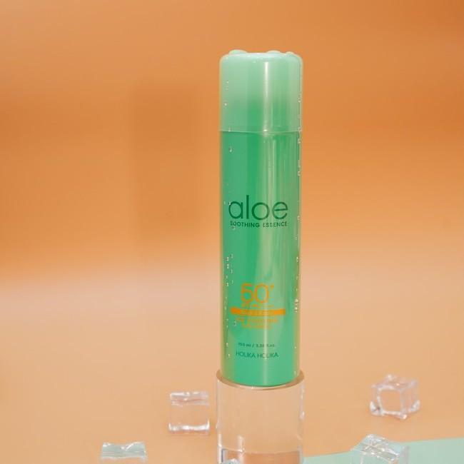 Xịt Chống Nắng Holika Holika Lô Hội Aloe Ice Cooling Sun Spray SPF 50+ PA++++ 100ml