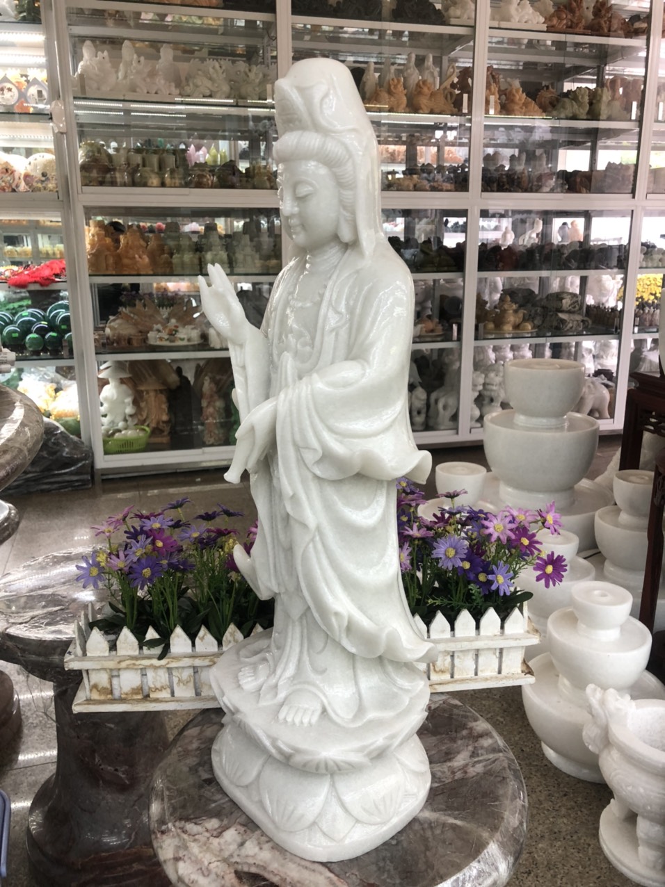 Tượng Phật Bà Quan Thế Âm Bồ Tát đứng đài sen đá cẩm thạch trắng - Cao 60 cm