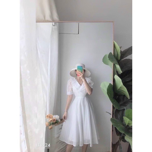 ĐẦM TRẮNG DỰ TIỆC CỔ SEN VIỀN BÈO DÁNG DÀI CÔNG CHÚA DIỆN CỰC XINH