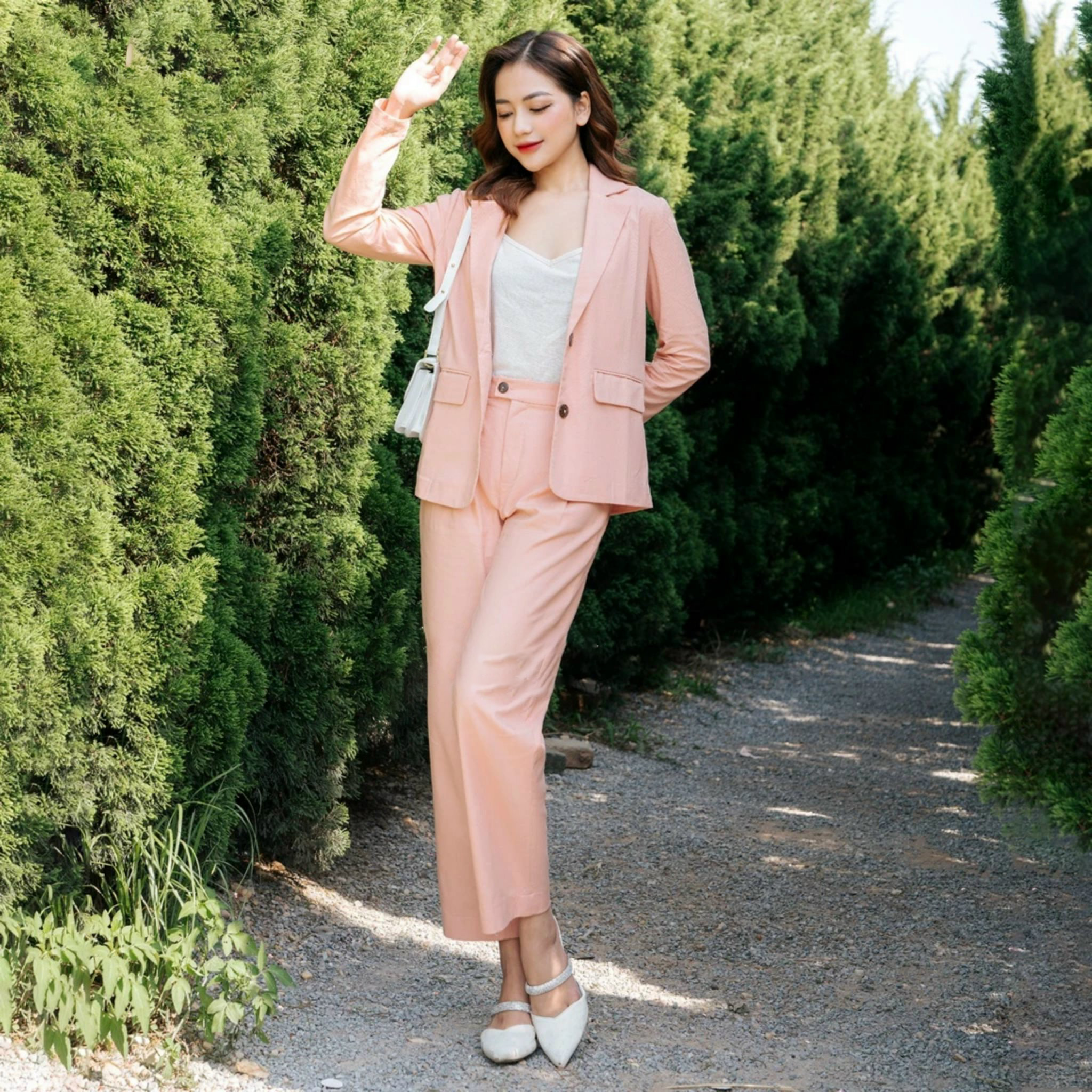 Bộ vest blazer nữ màu hồng nhẹ nhàng phong cách vintage Hàn Quốc, chất linen mềm mát Đũi Việt