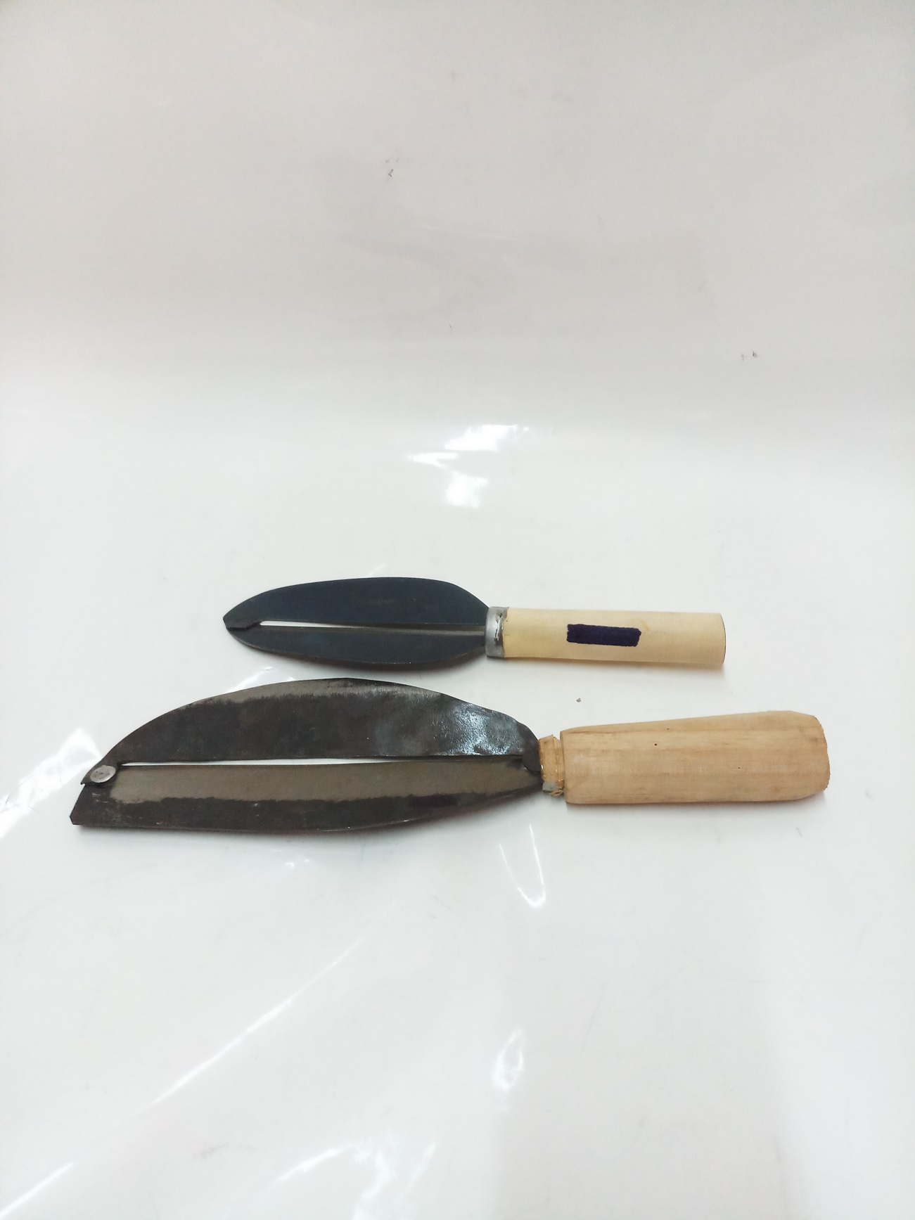 COMBO 1 DAO BÀO THÉP HAI LƯỠI+1 DAO BÀO NHỎ.