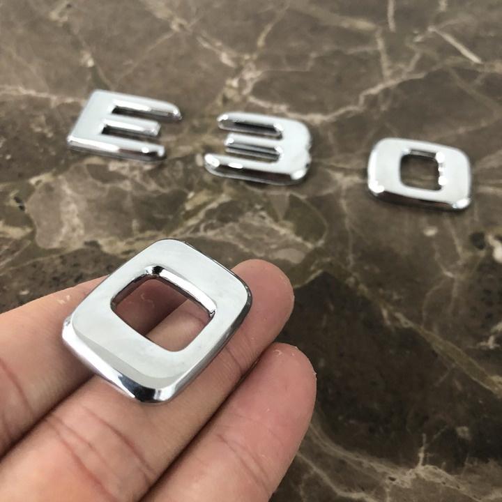 Decal tem chữ Inox dán đuôi xe ô tô Mercedess E200 và E300