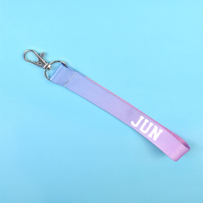 Móc khóa dây strap Jun SEVENTEEN