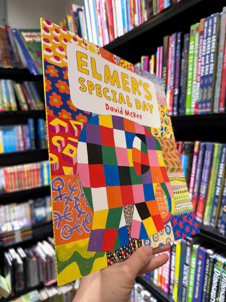 Sách - Elmer's Special Day by David McKee - Sách ngoại văn, sách thiếu nhi tiếng Anh, bìa mềm, nhập khẩu UK