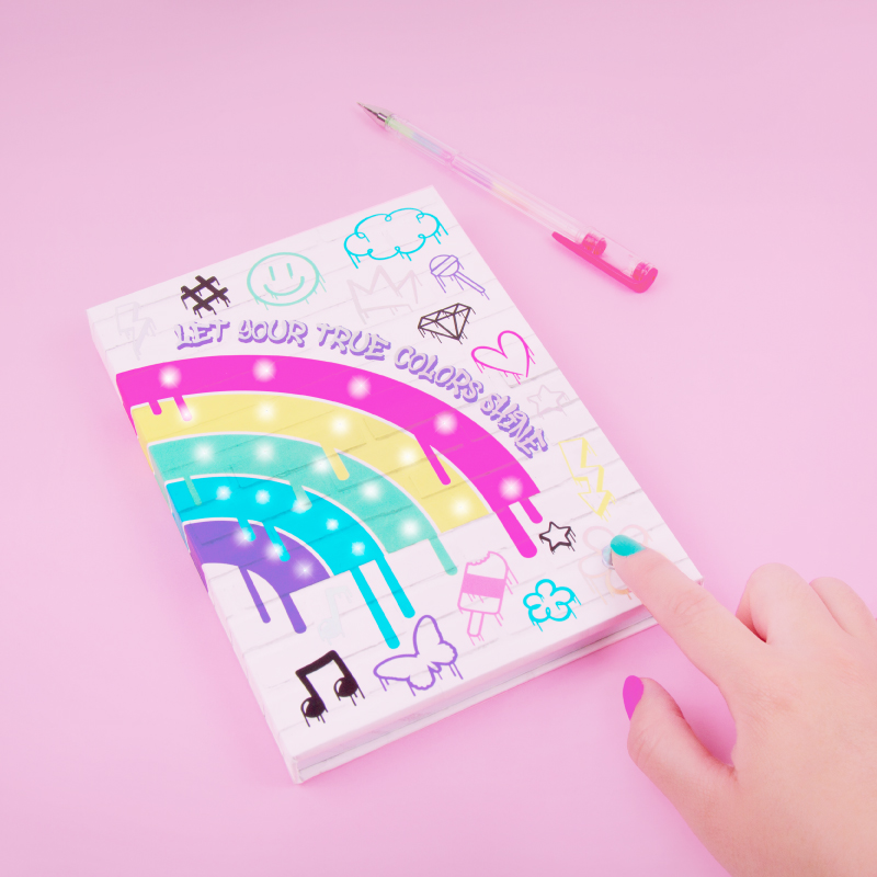 Bộ Sổ Bút - Graffiti Light Up Rainbow 3C4G 12036