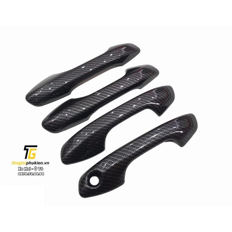 Bộ ốp tay nắm cửa xe Kia Seltos vân Carbon - Tặng miếng dán trong suốt chống xước hõm cửa