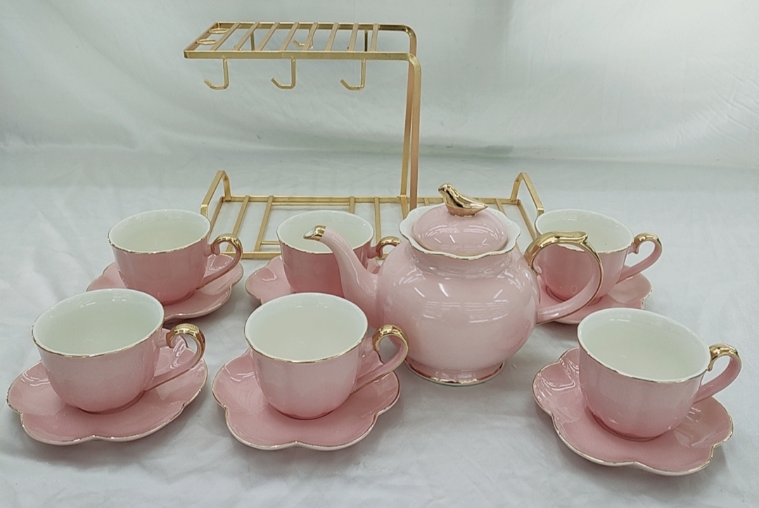 BỘ ẤM CHÉN SỨ XƯƠNG KÈM GIÁ TREO CỐC MÀU HỒNG