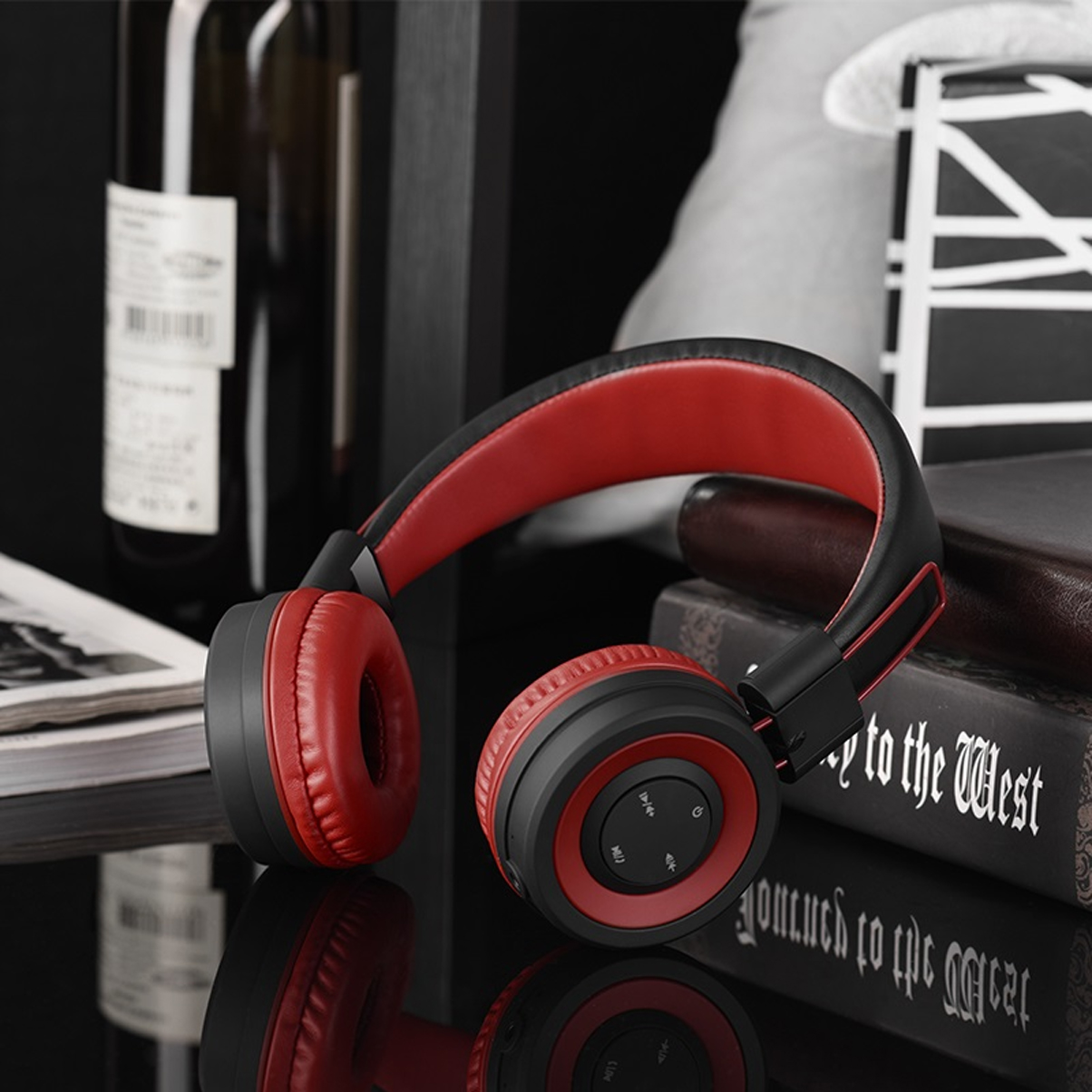 Хоко наушники беспроводные большие. Наушники Bluetooth Hoco w16. Беспроводные наушники Hoco w35. Беспроводные полноразмерные наушники Hoco w16. W16 Hoco беспроводные наушники.