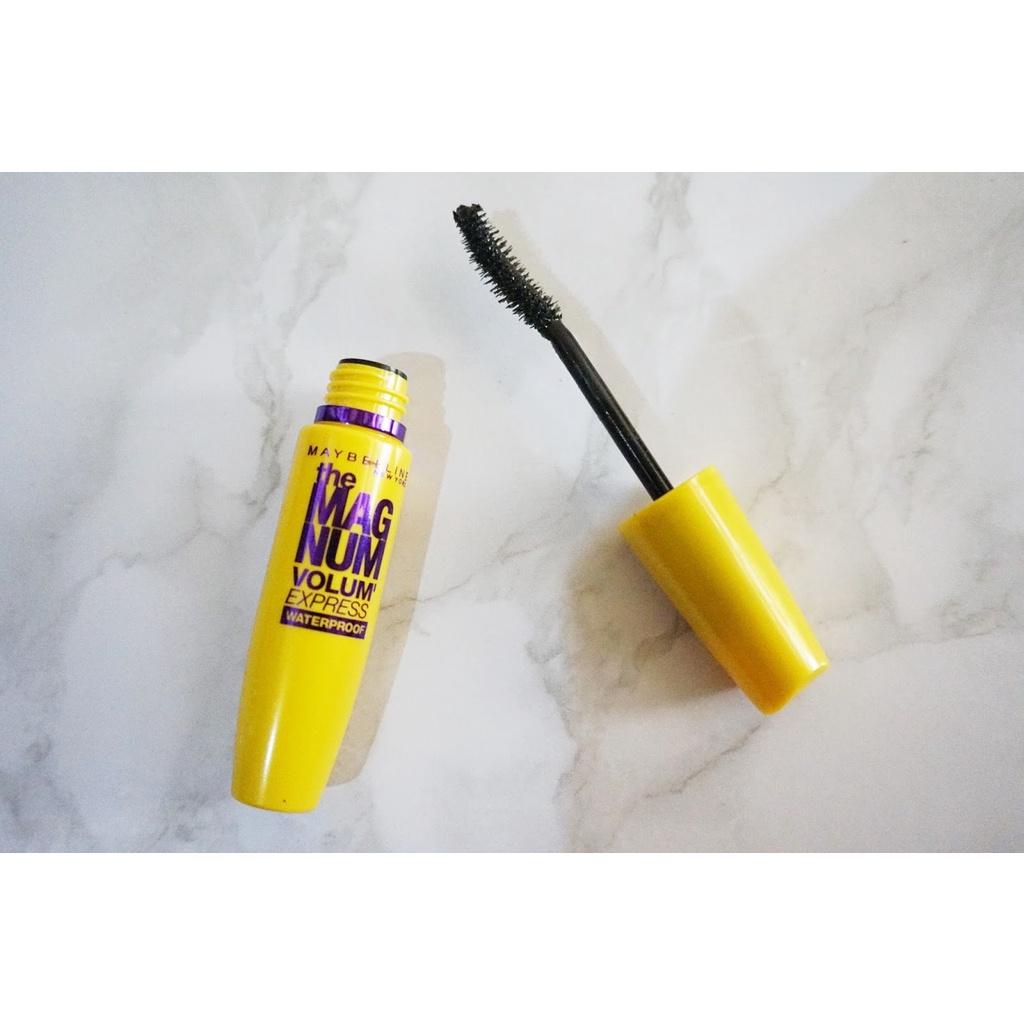 Mascara Maybelline làm dày mi gấp 10 lần Magnum