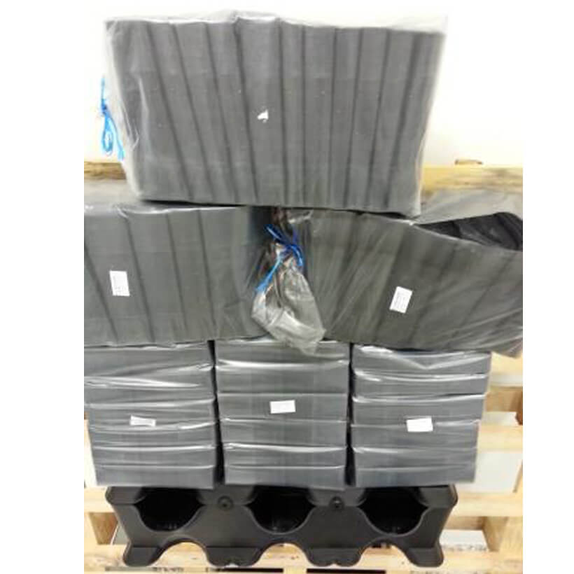 Chậu Trang Trí Cây Ban Công Đứng Vertical nhập khẩu Minigarden Bồ Đào Nha KÈM giải pháp Tưới Nhỏ Giọt Bán tự động dù ban công KHÔNG có vòi cấp nước