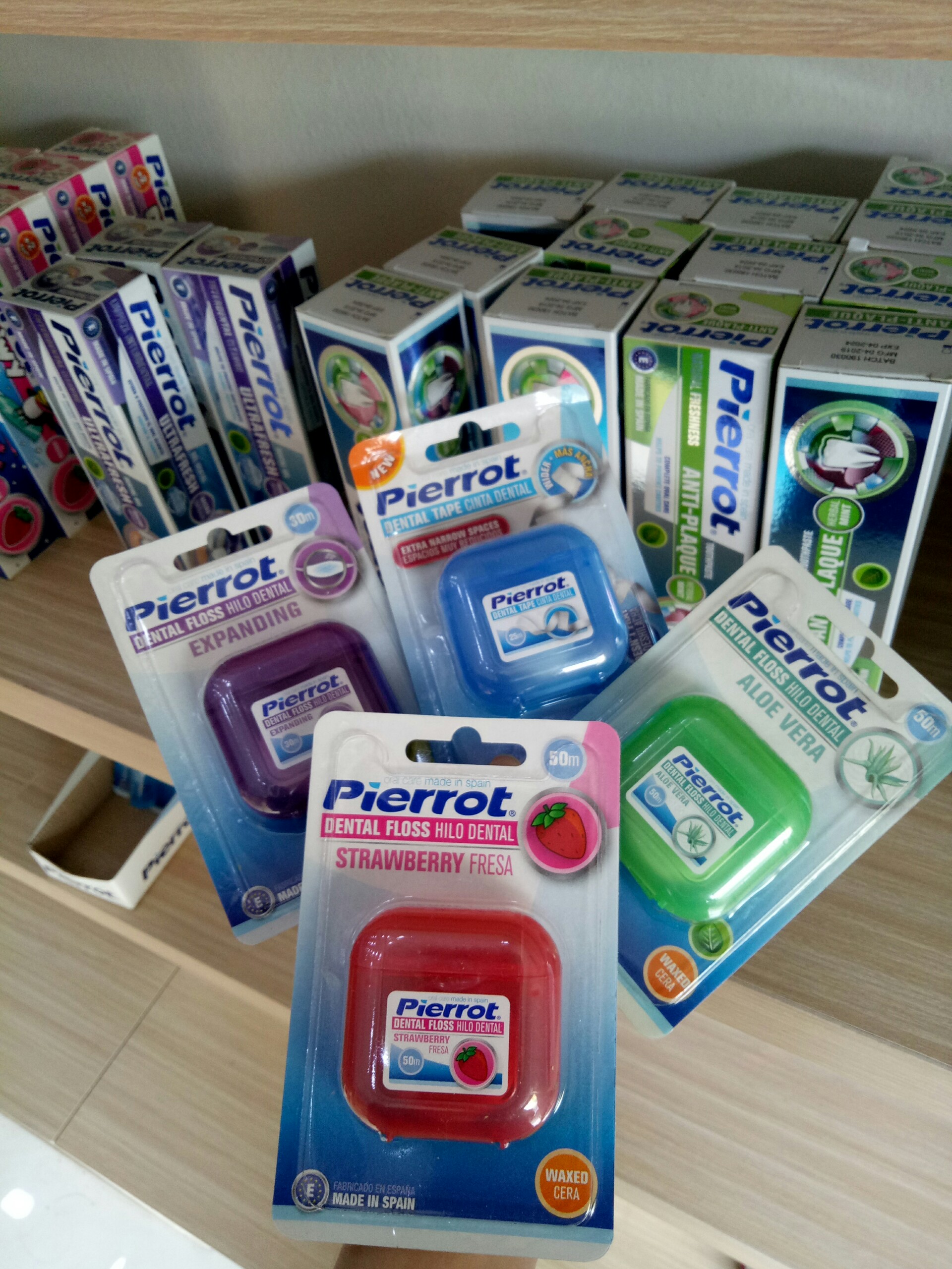 Chỉ nha khoa hương Bạc hà Pierrot 50m - cho răng thưa