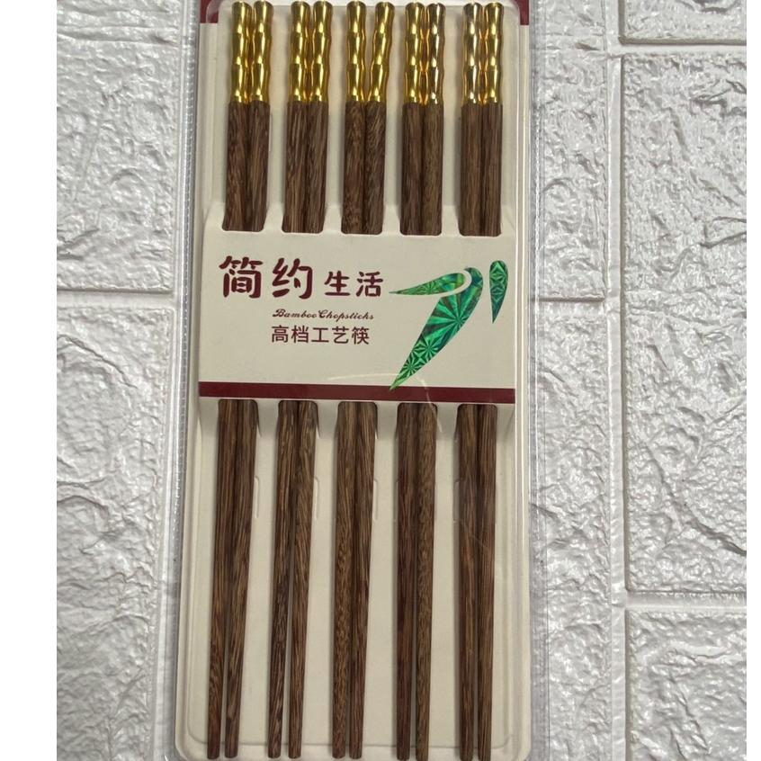 Bộ 5 đôi đũa gỗ nhập khẩu chất lượng cao, bọc mạ vàng dùng cho nhà hàng, gia đình