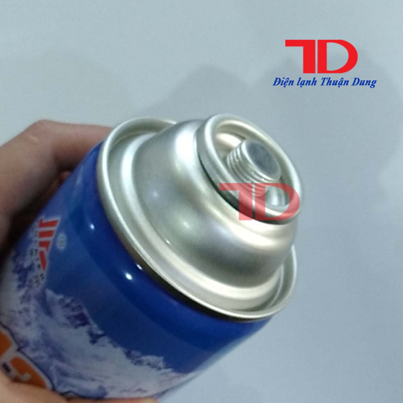 Gas lạnh tủ lạnh và ô tô R134A lon 300ml, gas lon R134A