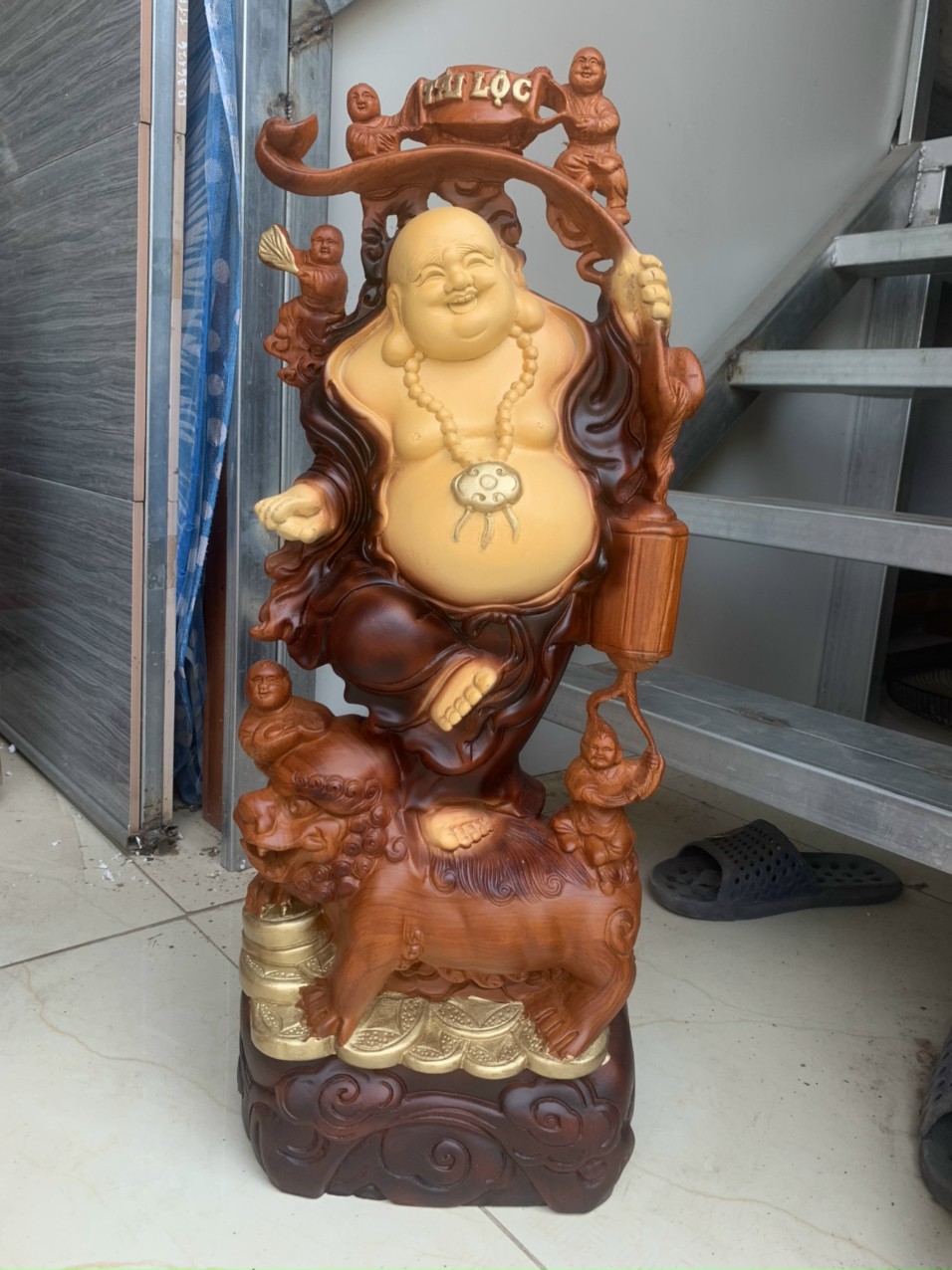 Tượng phật di lặc chúc phúc bằng gỗ hương tô mầu giả cổ kt 60×24×15cm