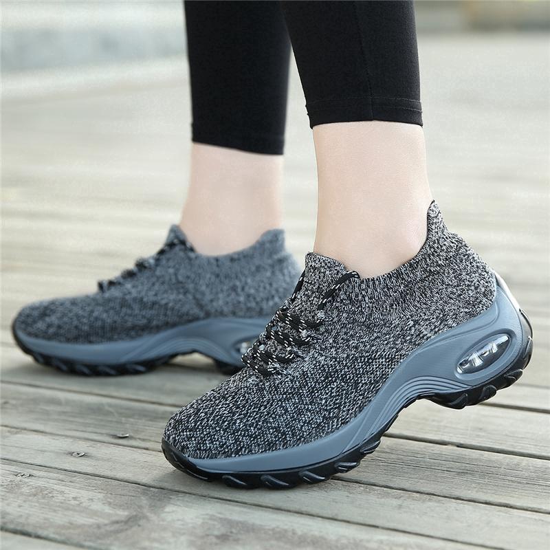 2020 Fashion women outdoor soft running sneakers casual sport shoes