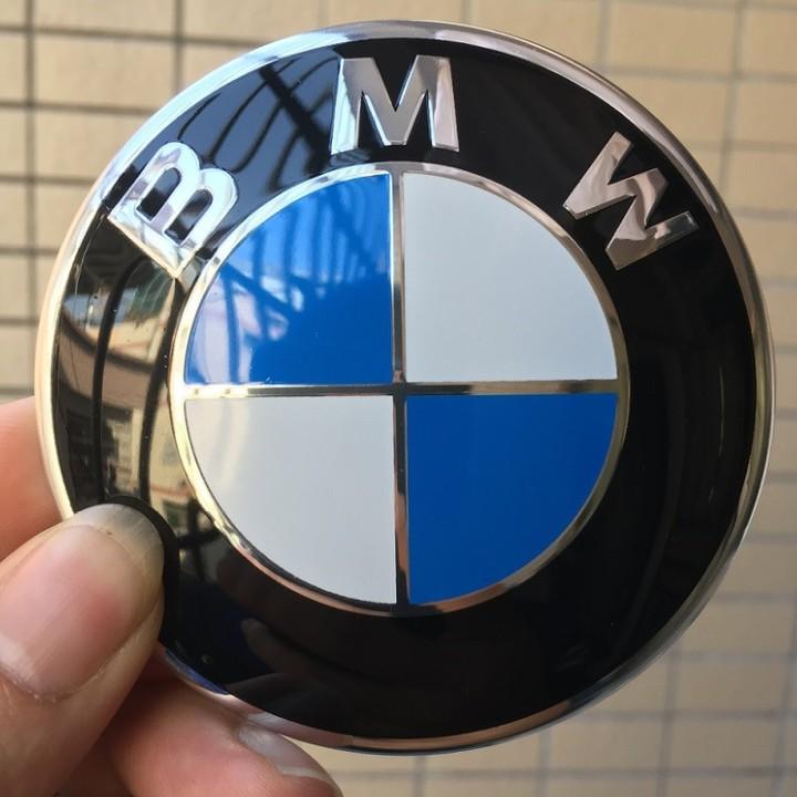 Logo biểu tượng huy hiệu cao cấp gắn sau xe BMW: Đường kính 74MM