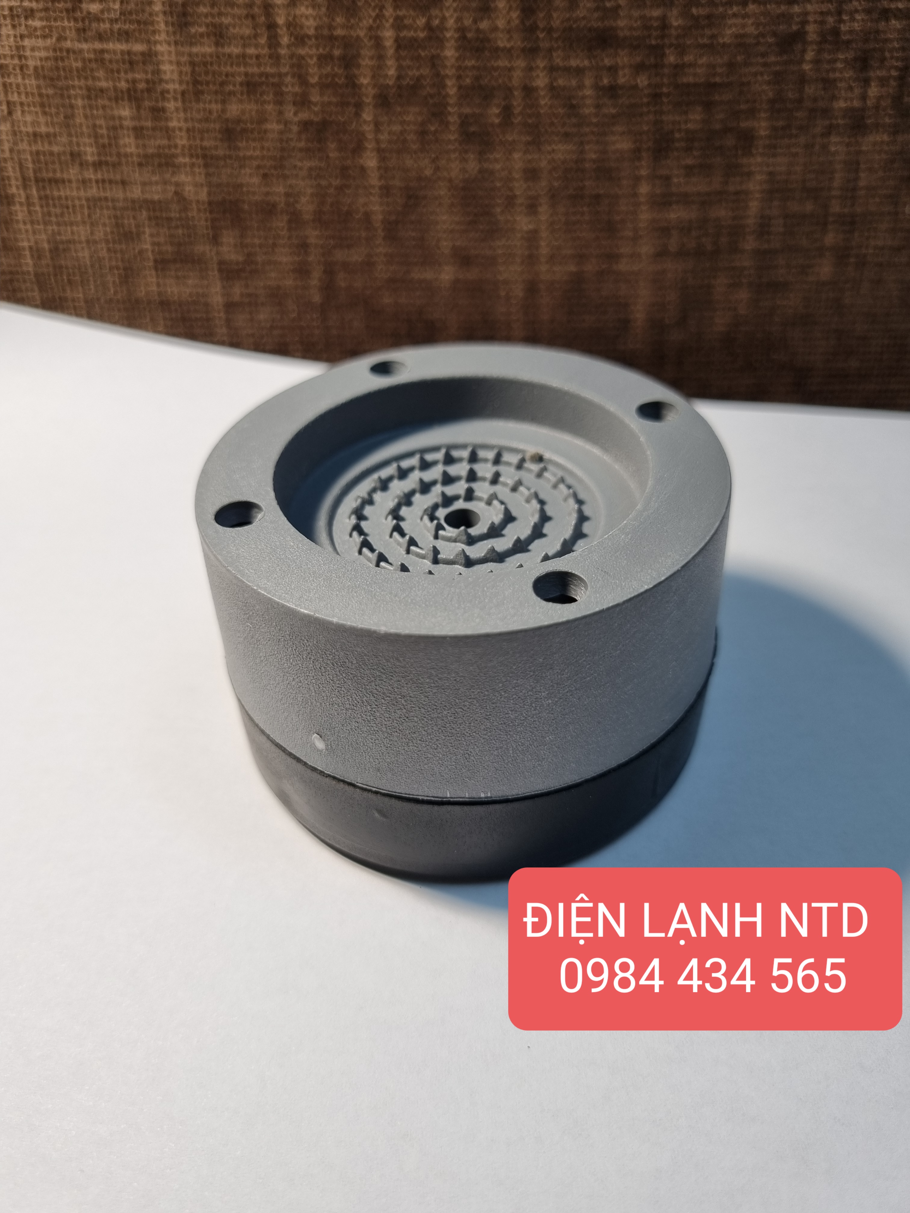 Chân đế dùng cho máy giặt