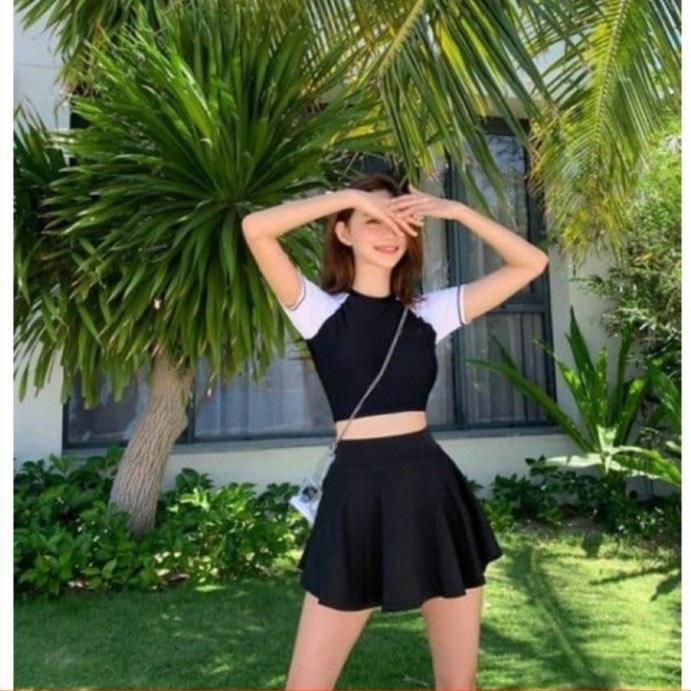 ℗SET BIKINI, ĐỒ BƠI ĐI BIỂN HAI MẢNH ÁO TAY NGẮN TRẮNG ĐEN CHÂN VÁY XÒE DỄ THƯƠNG ODERI HM-209