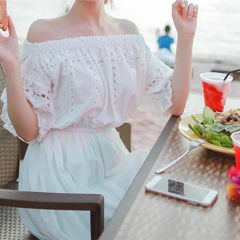 Váy trắng Trễ Vai Du Lịch Cách Điệu