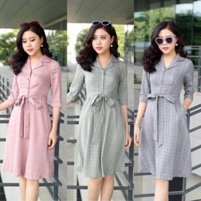 Đầm kẻ cổ lật