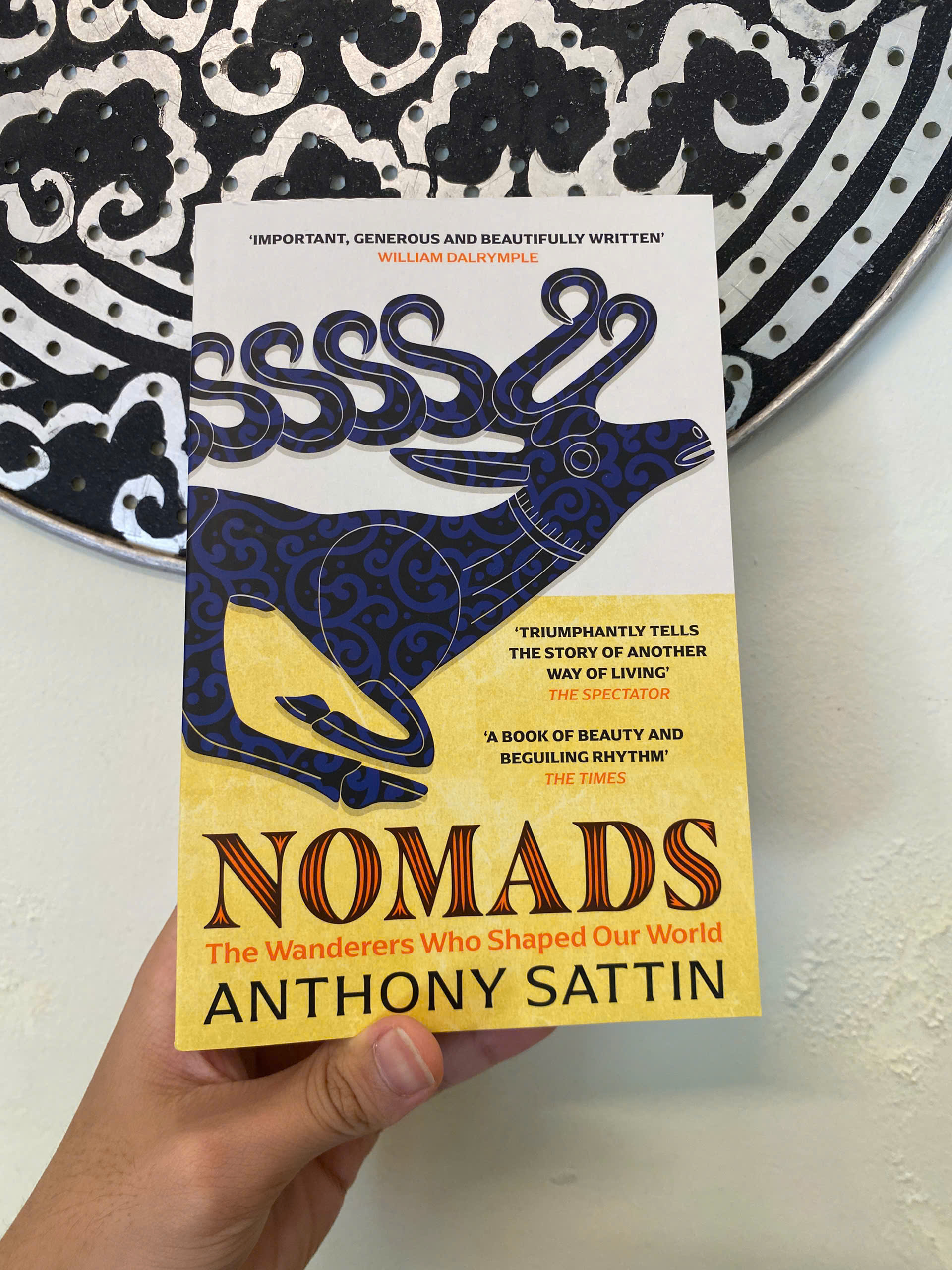 Sách - Nomads: The Wanderers Who Shaped Our World by Anthony Sattin | World History English Book