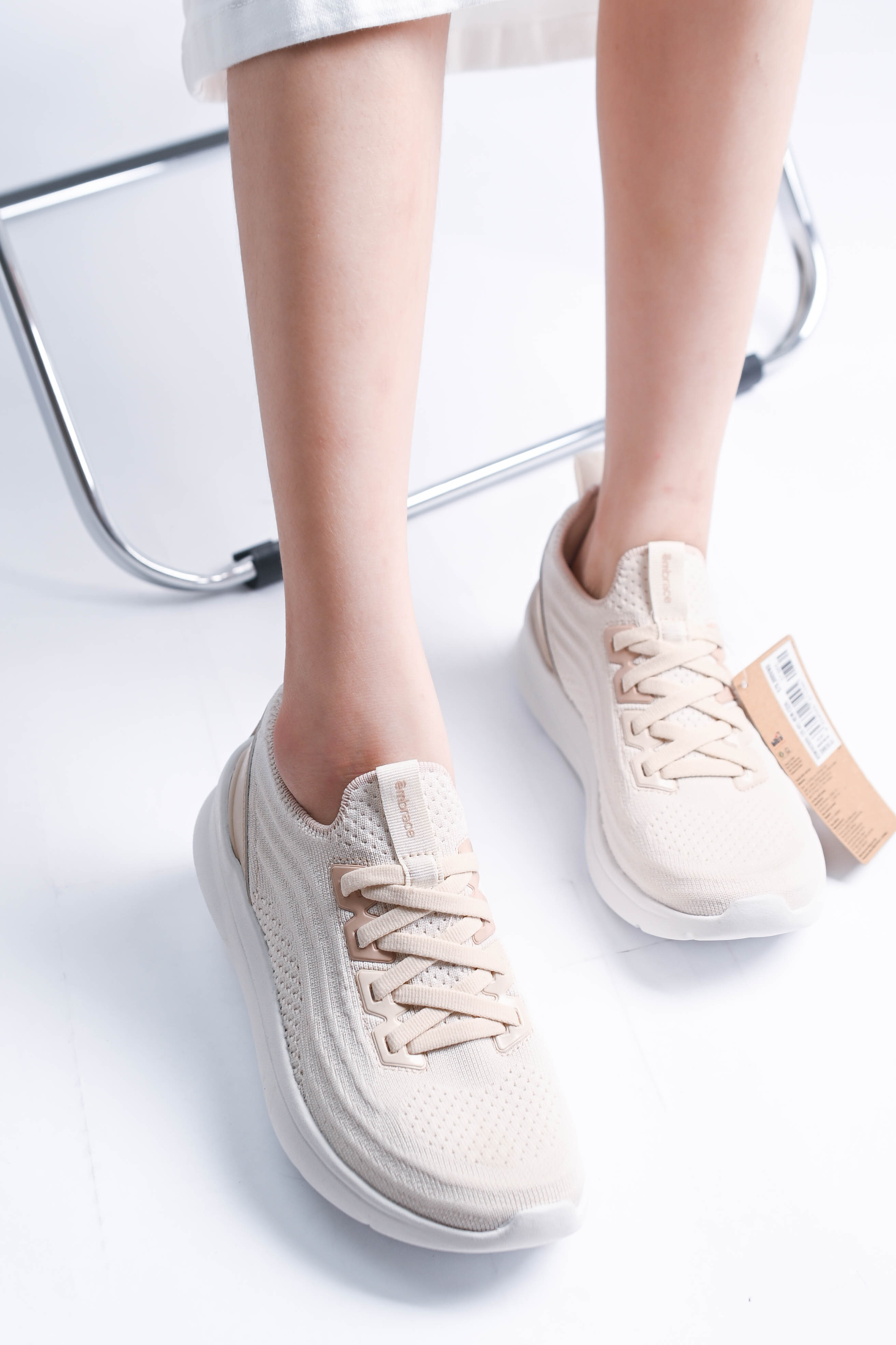 Giày thể thao Bitis Embrace nữ (36-40) 579k