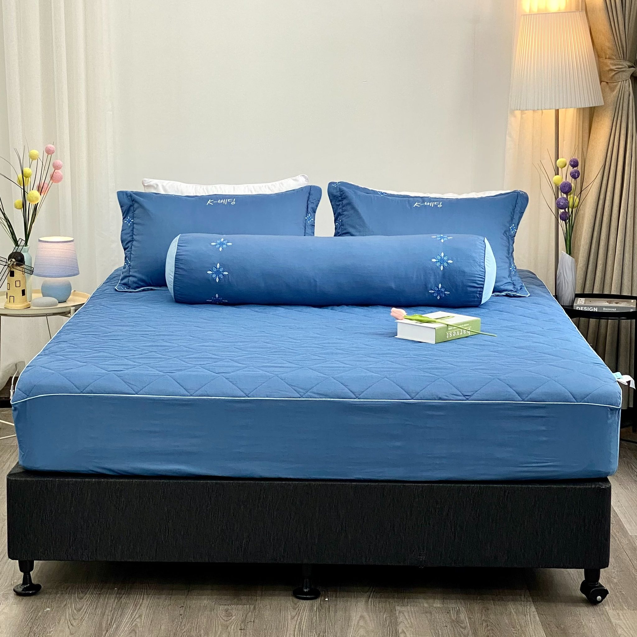 Bộ ga giường chần bông KBedding by Everon KMTS 105 Microtencel Xanh đậm (4 món)