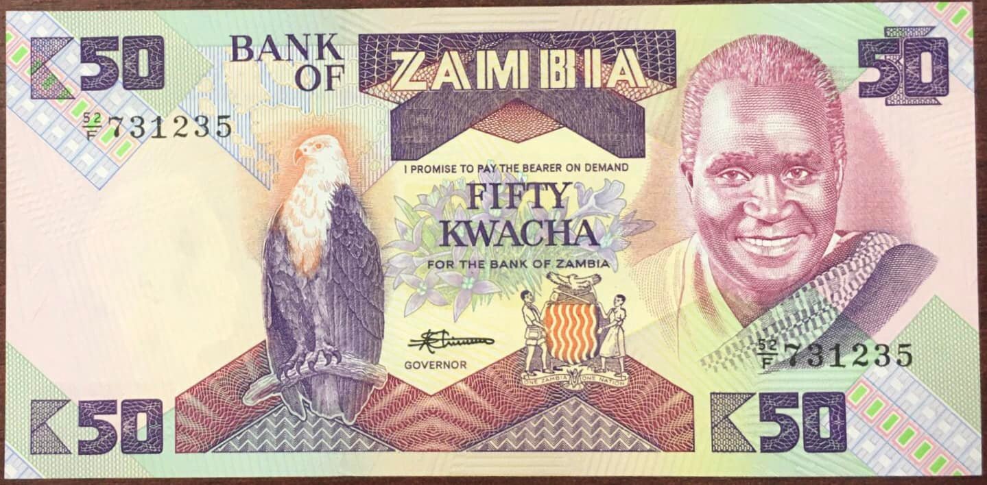 Tiền 50 Kwacha của Zambia ở châu Phi, hình người đàn ông, tặng phơi nylon bảo quản tiền