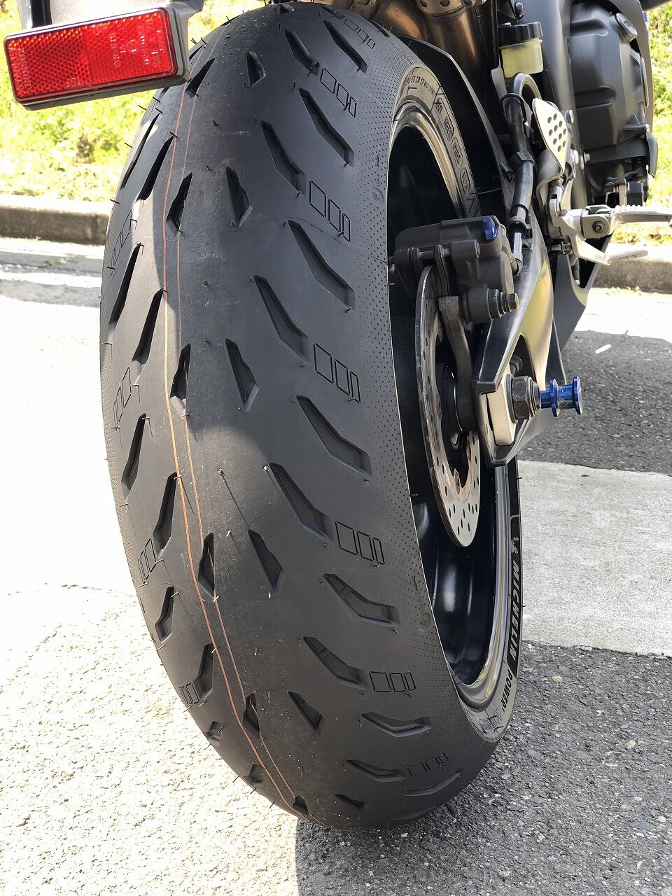 Vỏ xe motor Michelin Power 5 120/70 R17 (58W) và 190/55 R17 (75W)