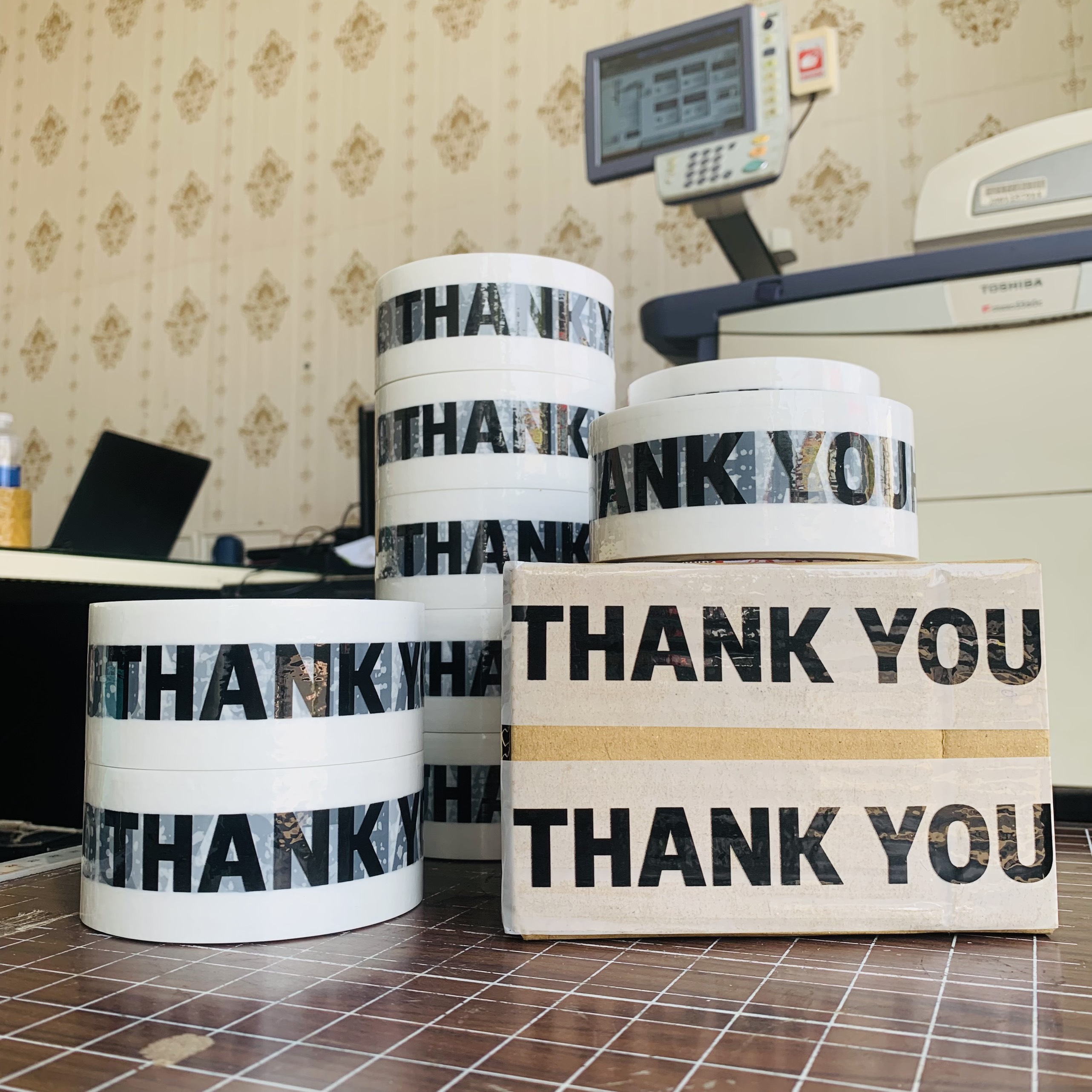 Cuộn băng keo " Thank you" bản 48mm 100yard BKA111