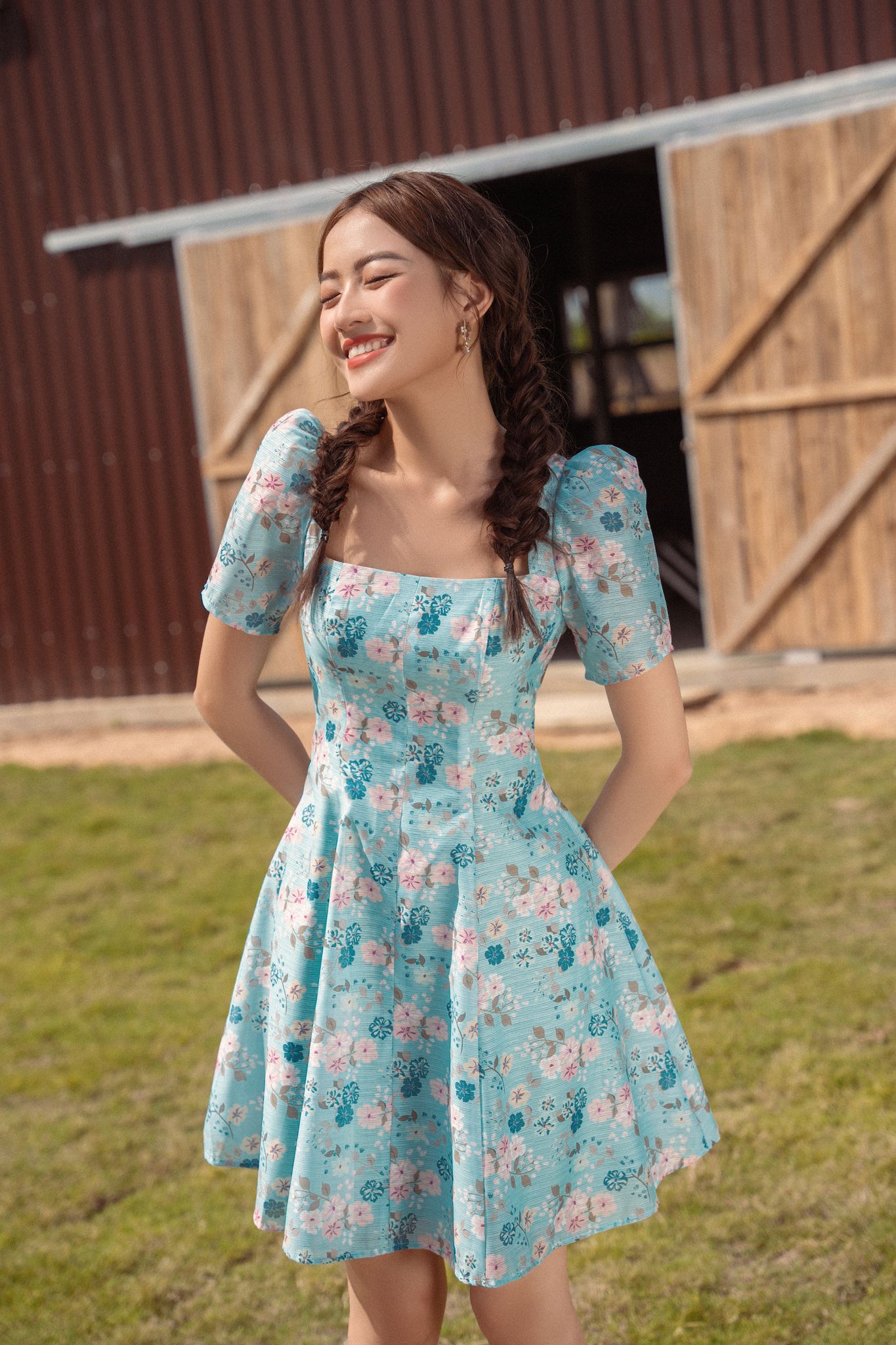 OLV - Đầm Doria Square Neck Dress