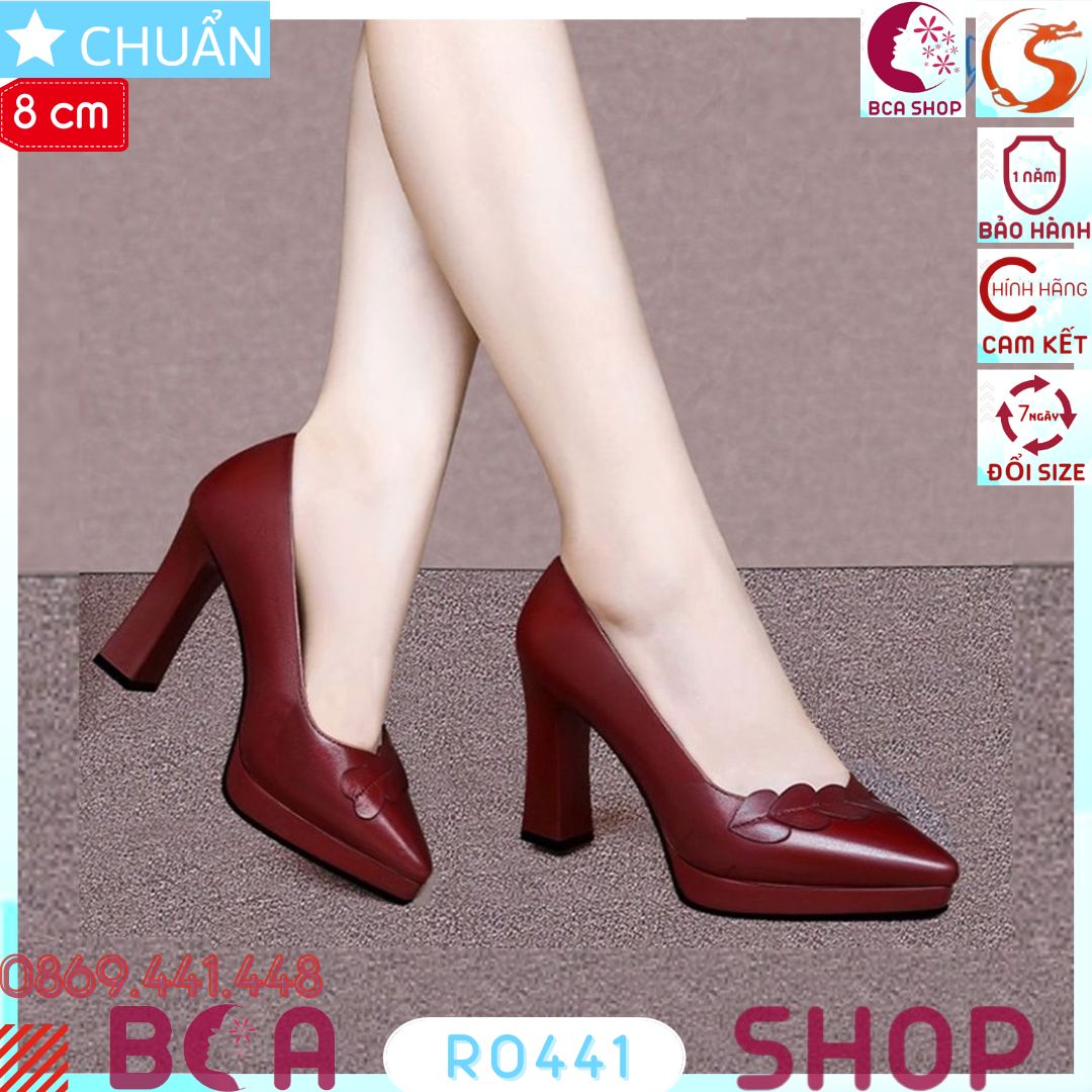 Giày cao gót nữ màu đen 8p RO441 ROSATA tại BCASHOP bít mũi, có nhấn dây trái tim lạ mắt, siêu dễ thương và thời trang