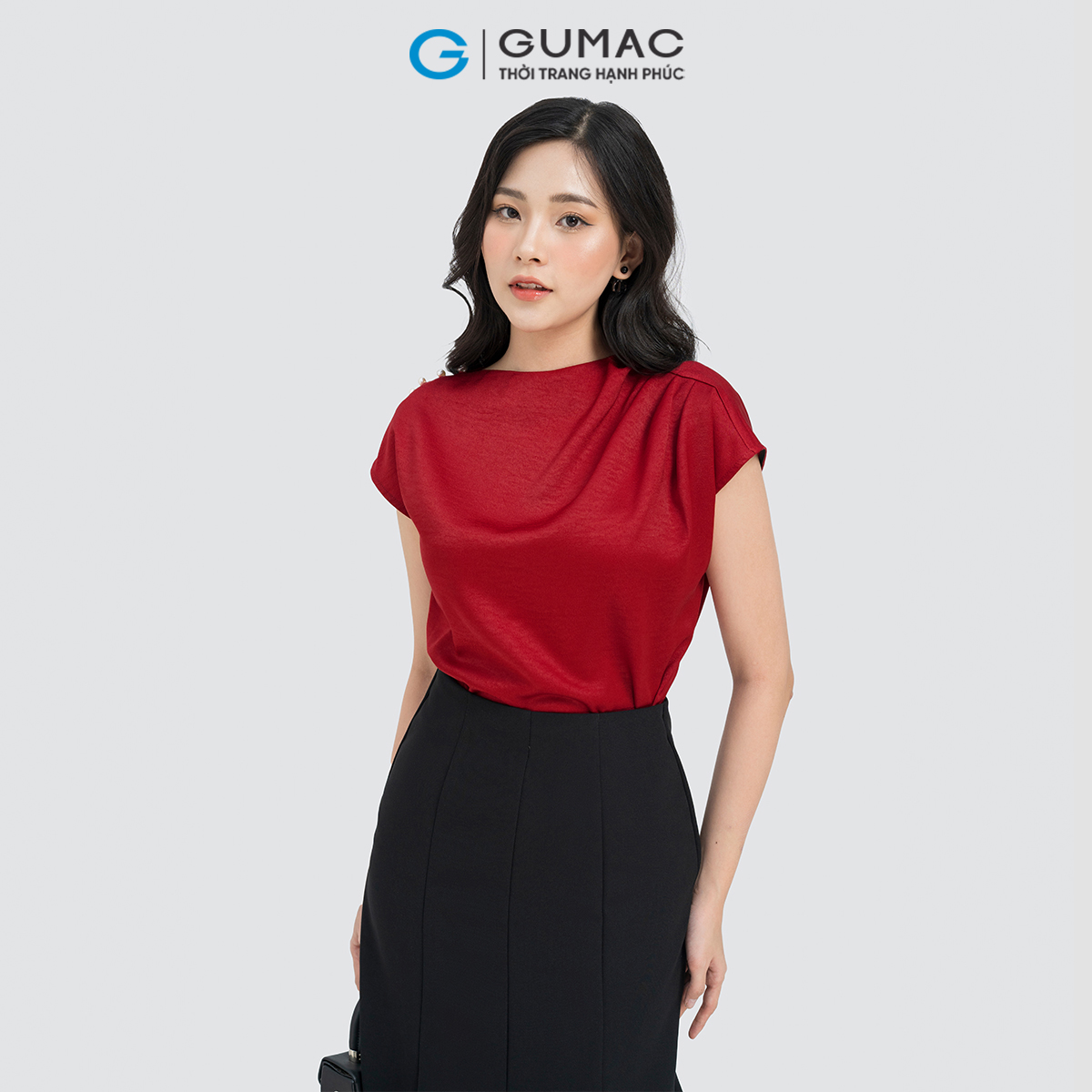 Áo xếp vai đính ngọc GUMAC AD04058