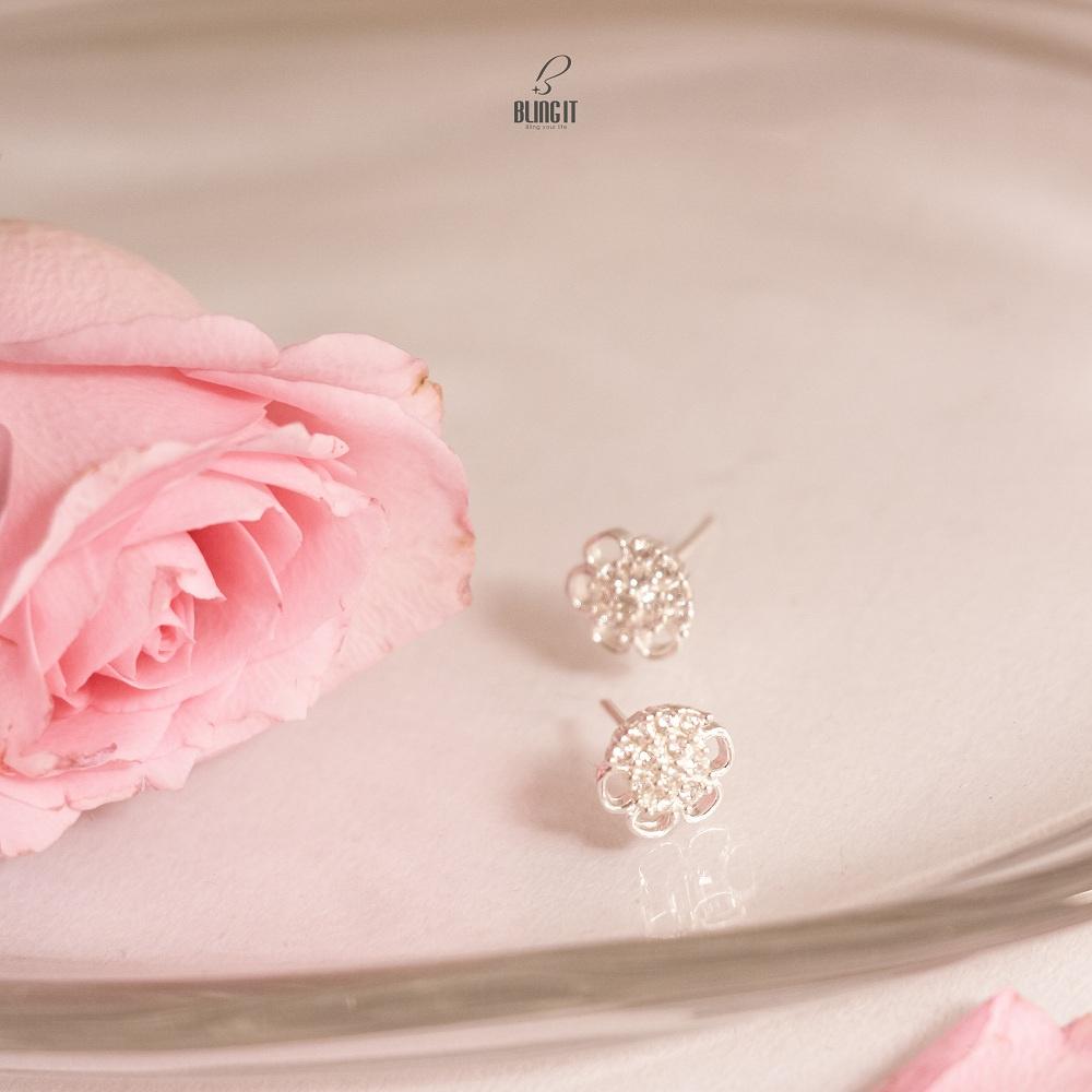 Bông tai Bling It hoa nửa đính đá bạc BIBT466