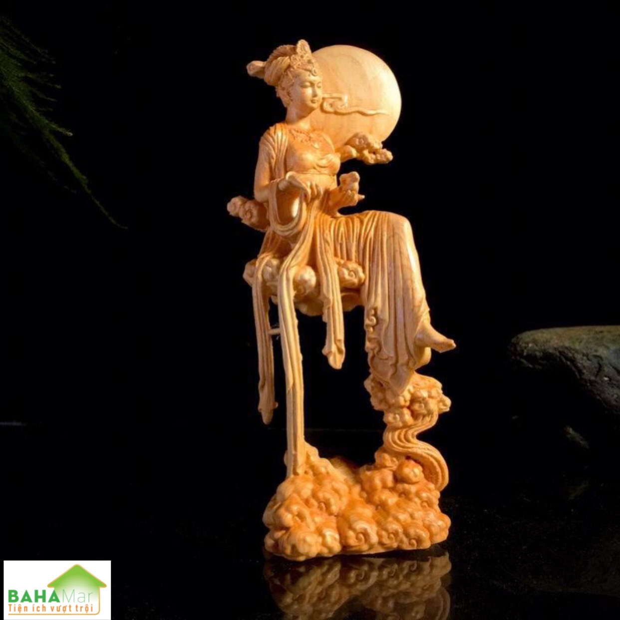 TƯỢNG ĐIÊU KHẮC GỖ - TIÊN HẰNG NGA VÀ THỎ NGỌC TRONG CỔ TÍCH "BAHAMAR" Chất liệu gỗ chắc chắn, chất lượng cao và bảo vệ môi trường, tay nghề tinh tế và chất lượng cao.