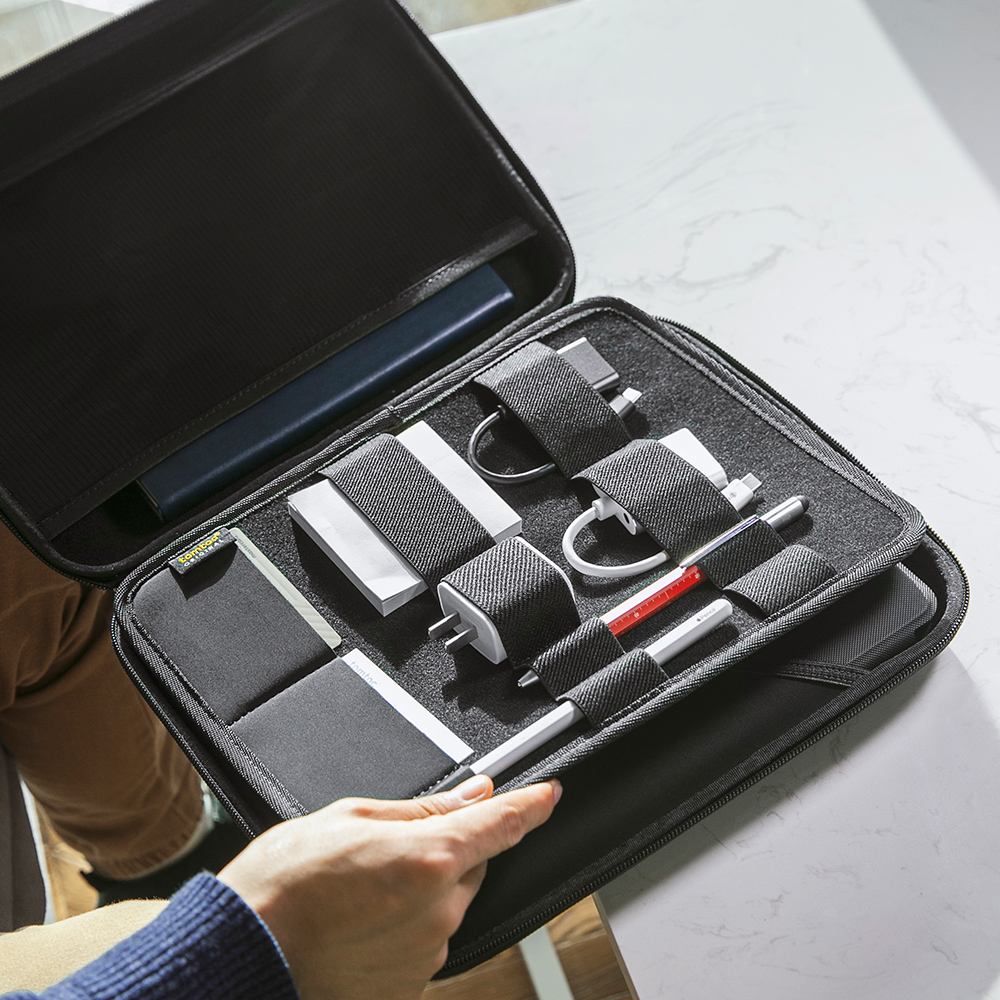 Túi Chống Va Đập Tomtoc (USA) Protfolio Holder Hardshell Gray (A06-004G)