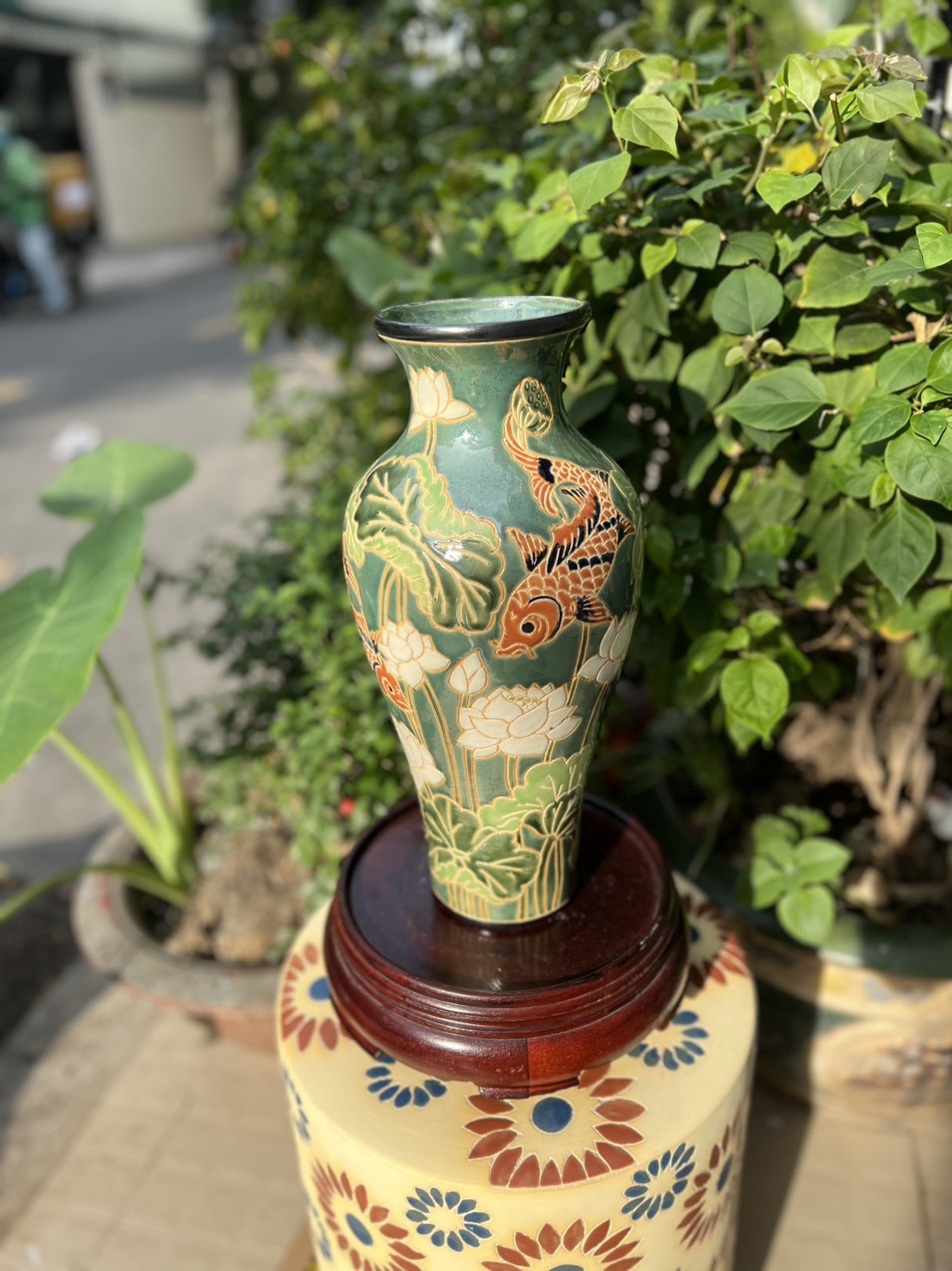 BÌNH BÁCH HOA & SEN CÁ DÁNG THON 37CM GỐM SỨ THỦ CÔNG NAM BỘ