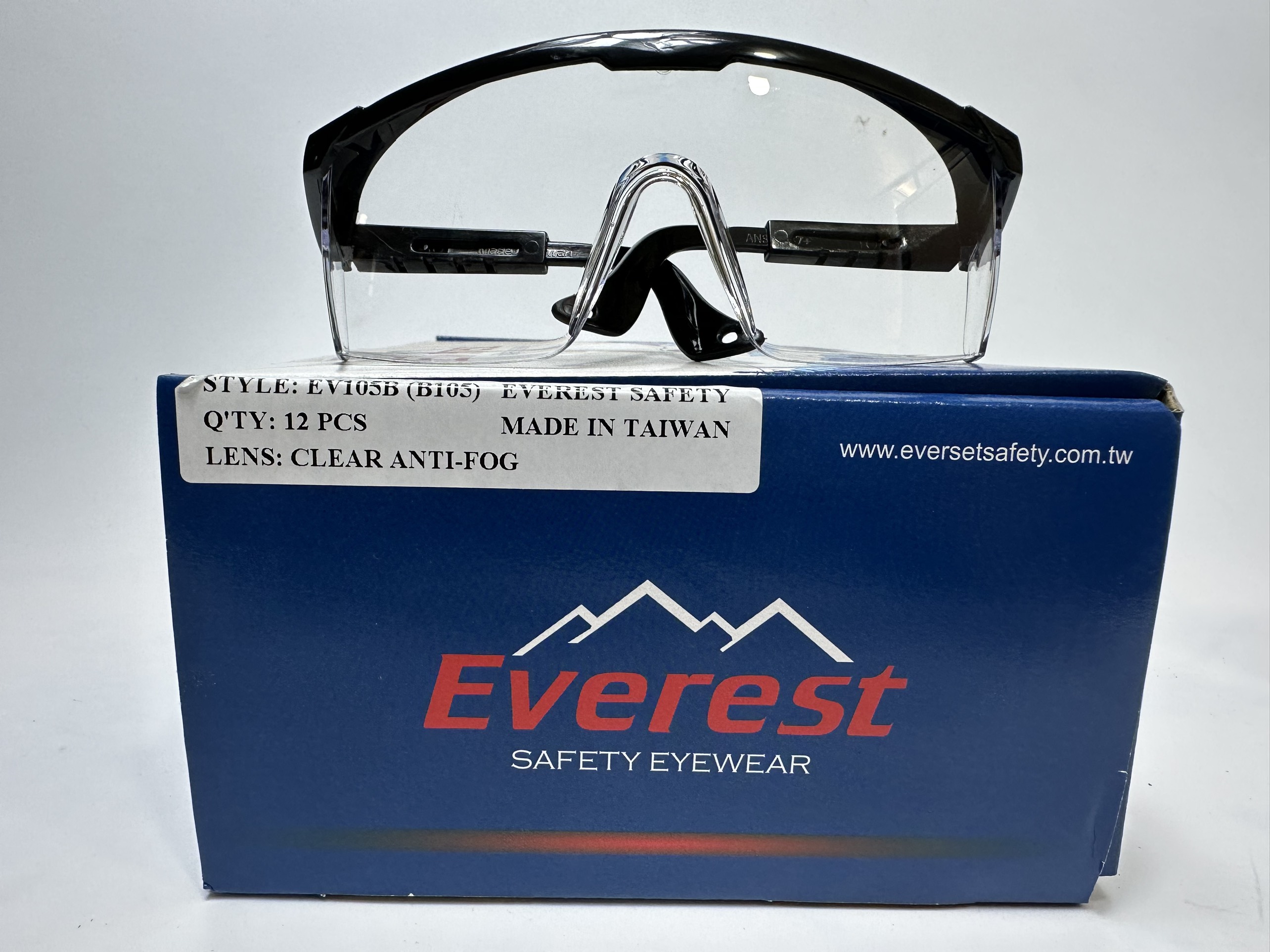 Kính bảo hộ lao động EverestSafety EV105B trắng EV105B đen thoải mái khi đeo thời gian dài chống bụi, chống lóa, chống xước 