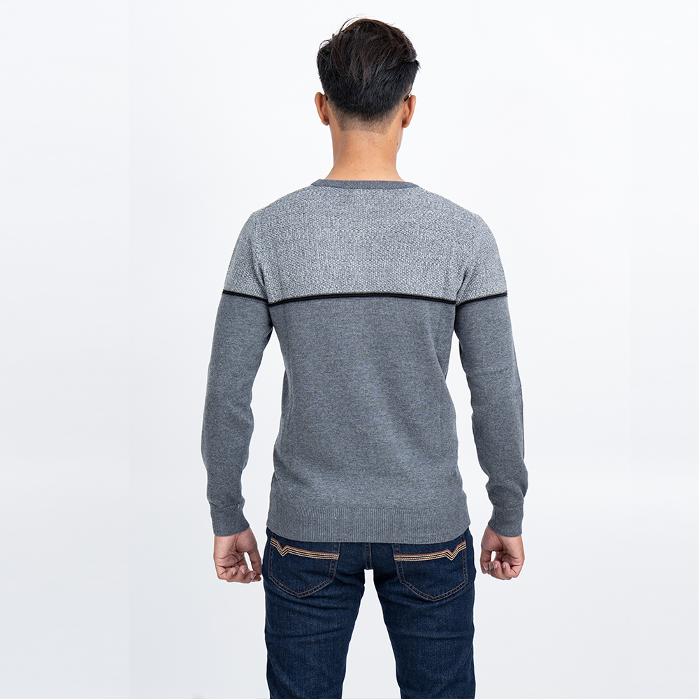 Áo len nam dài tay cổ tròn màu ghi nhạt NOVELTY 180590T
