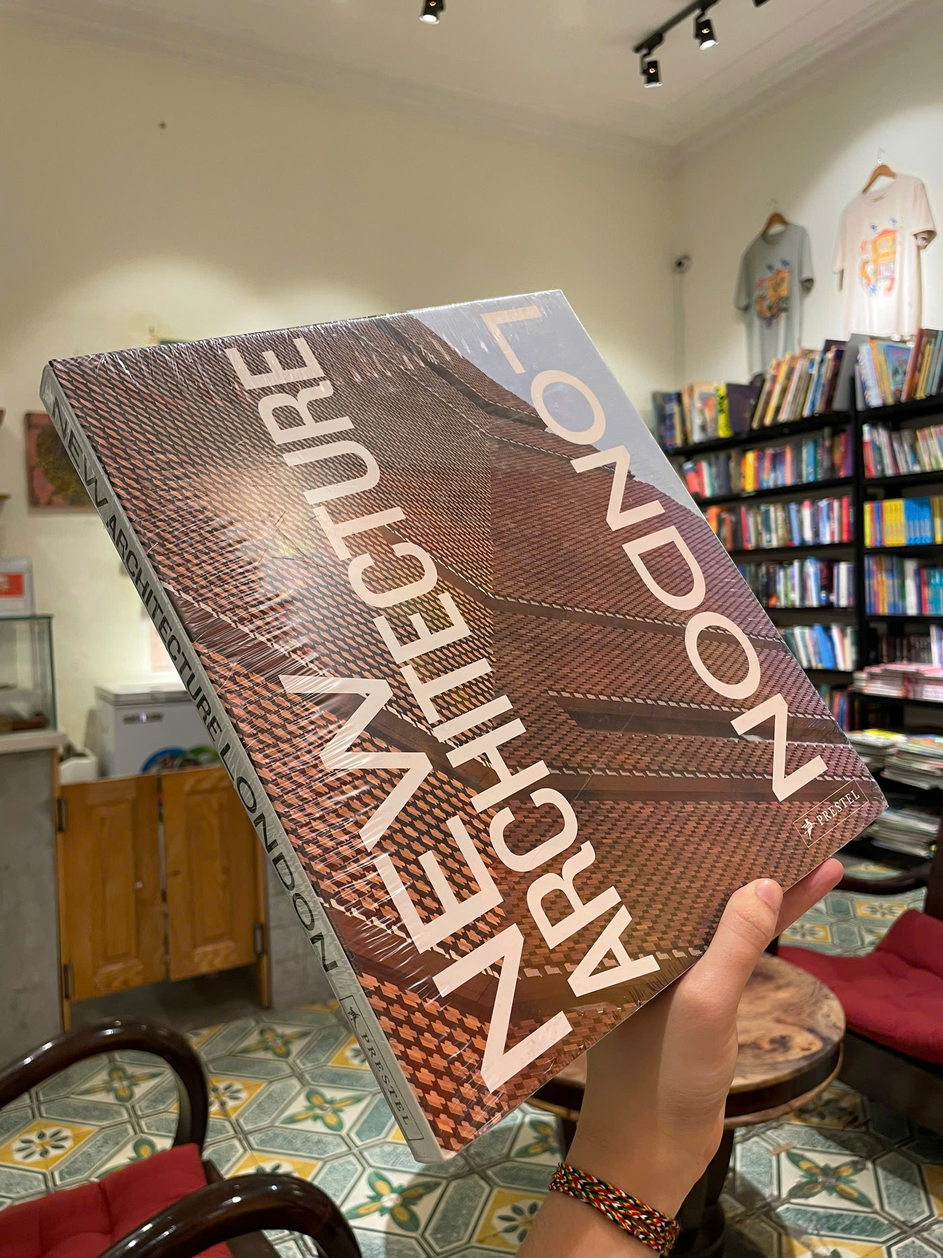 New Architecture London by Prestel - Art & Design book in English - Sách Ngoại Văn - Bìa Cứng