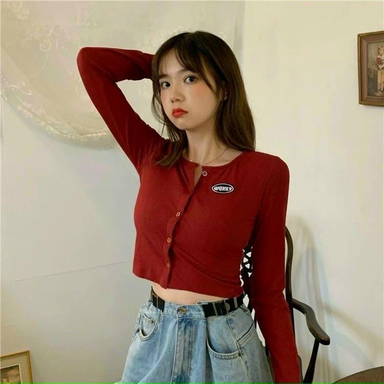 ÁO CROPTOP LOGO TAY DÀI CHẤT LIỆU THUN GÂN